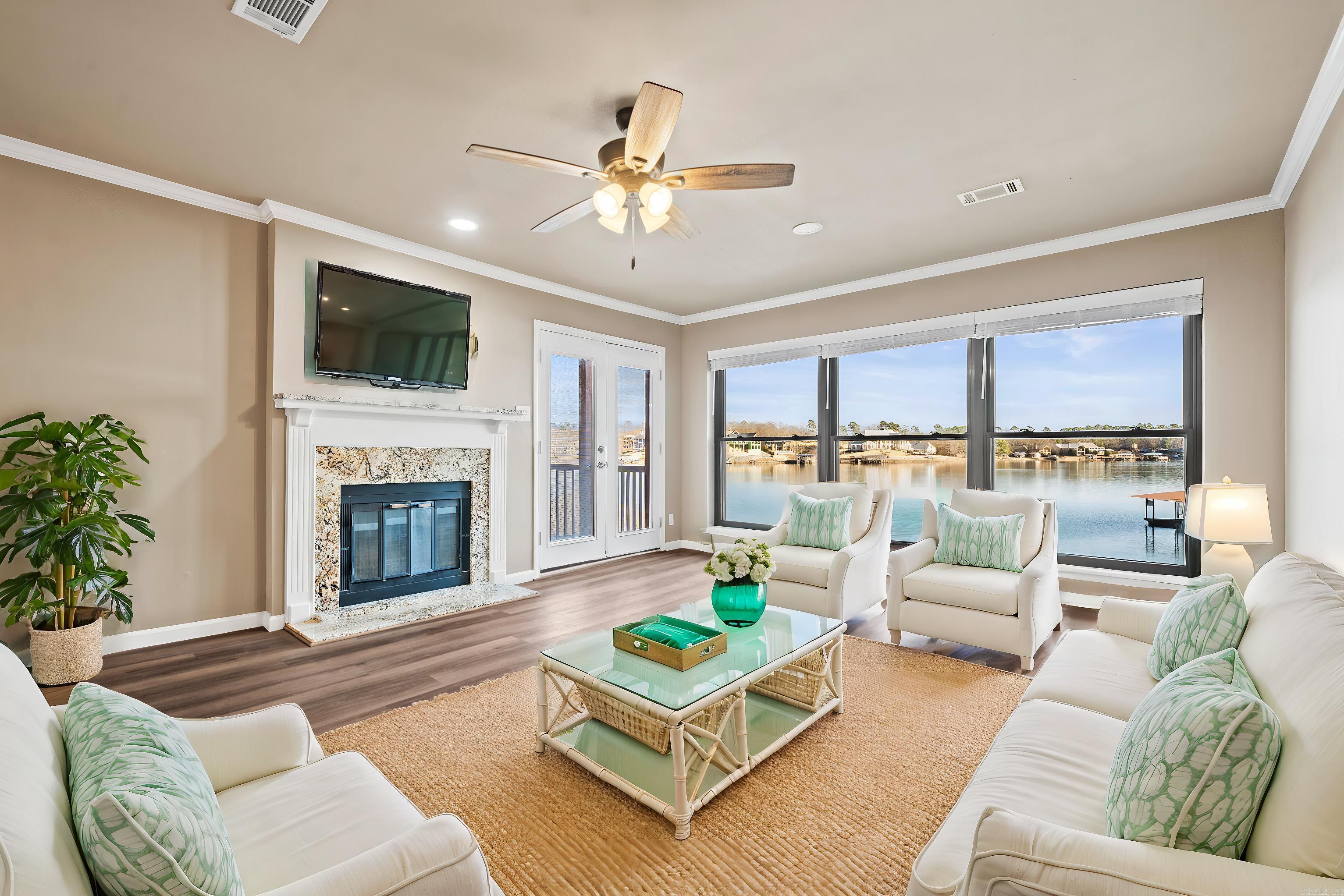 310 Kleinshore Unit: C-14