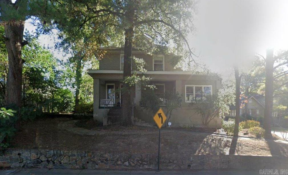 1200 Kavanaugh Boulevard