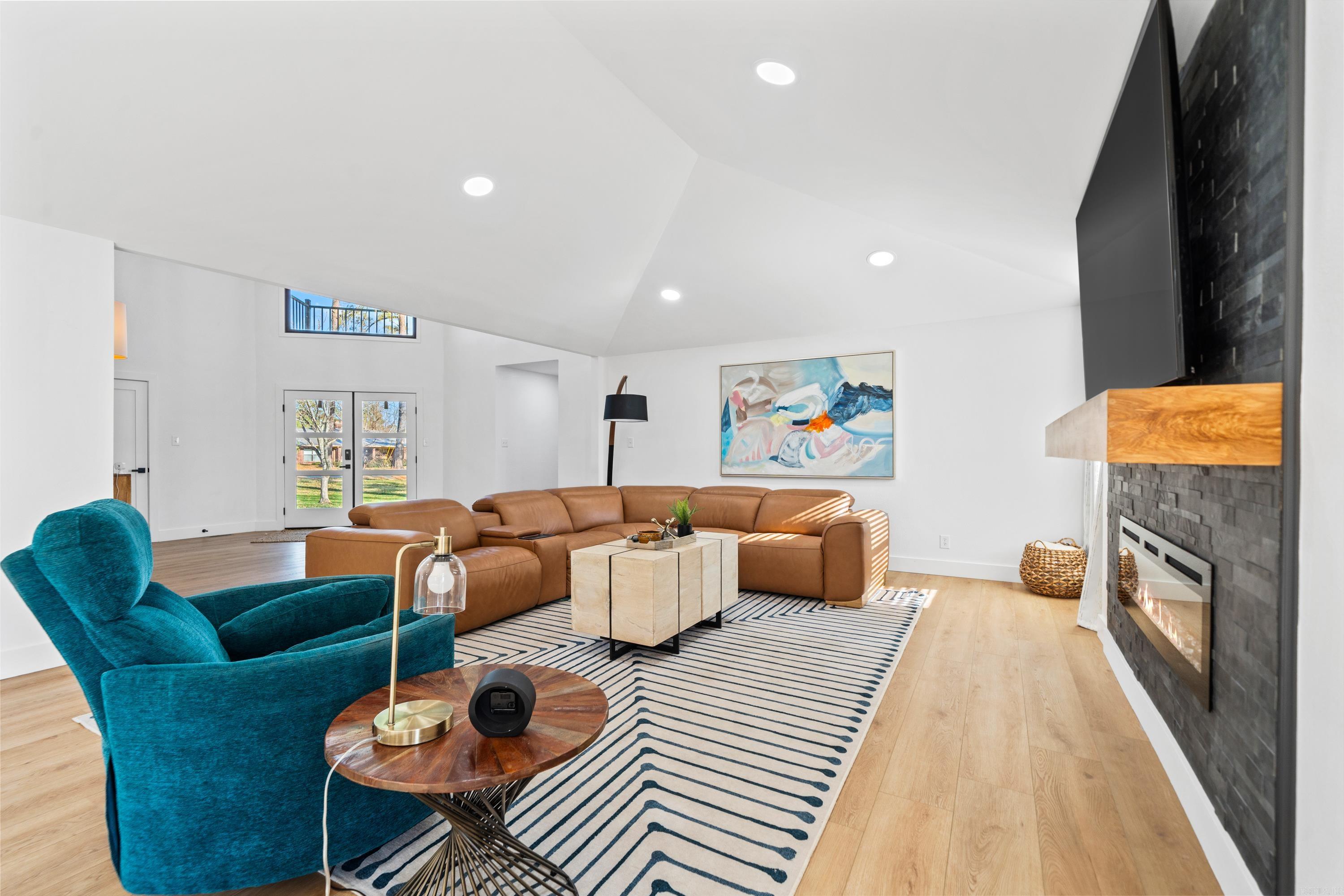 115 Ard Point
