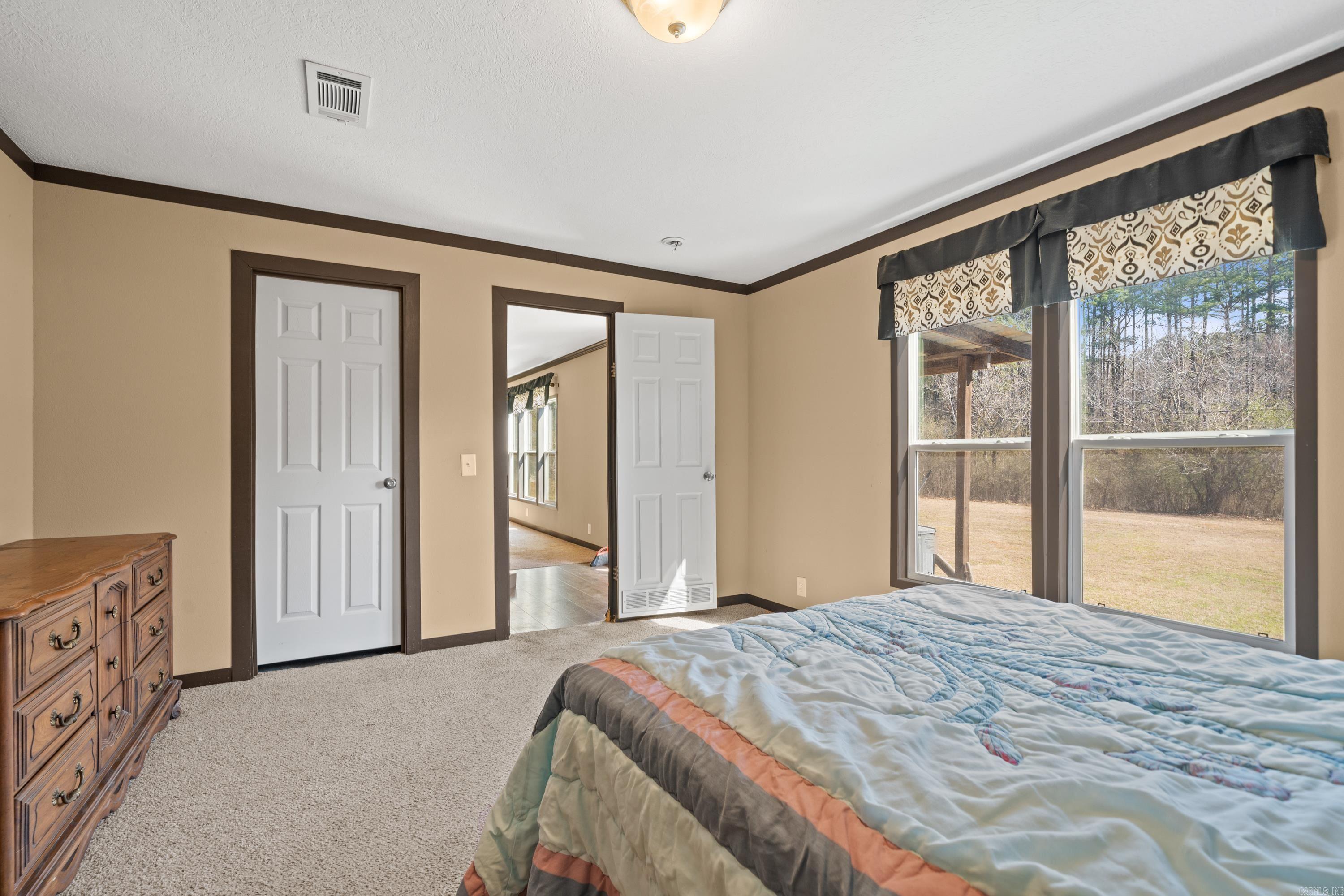 1002 Ozark Loop