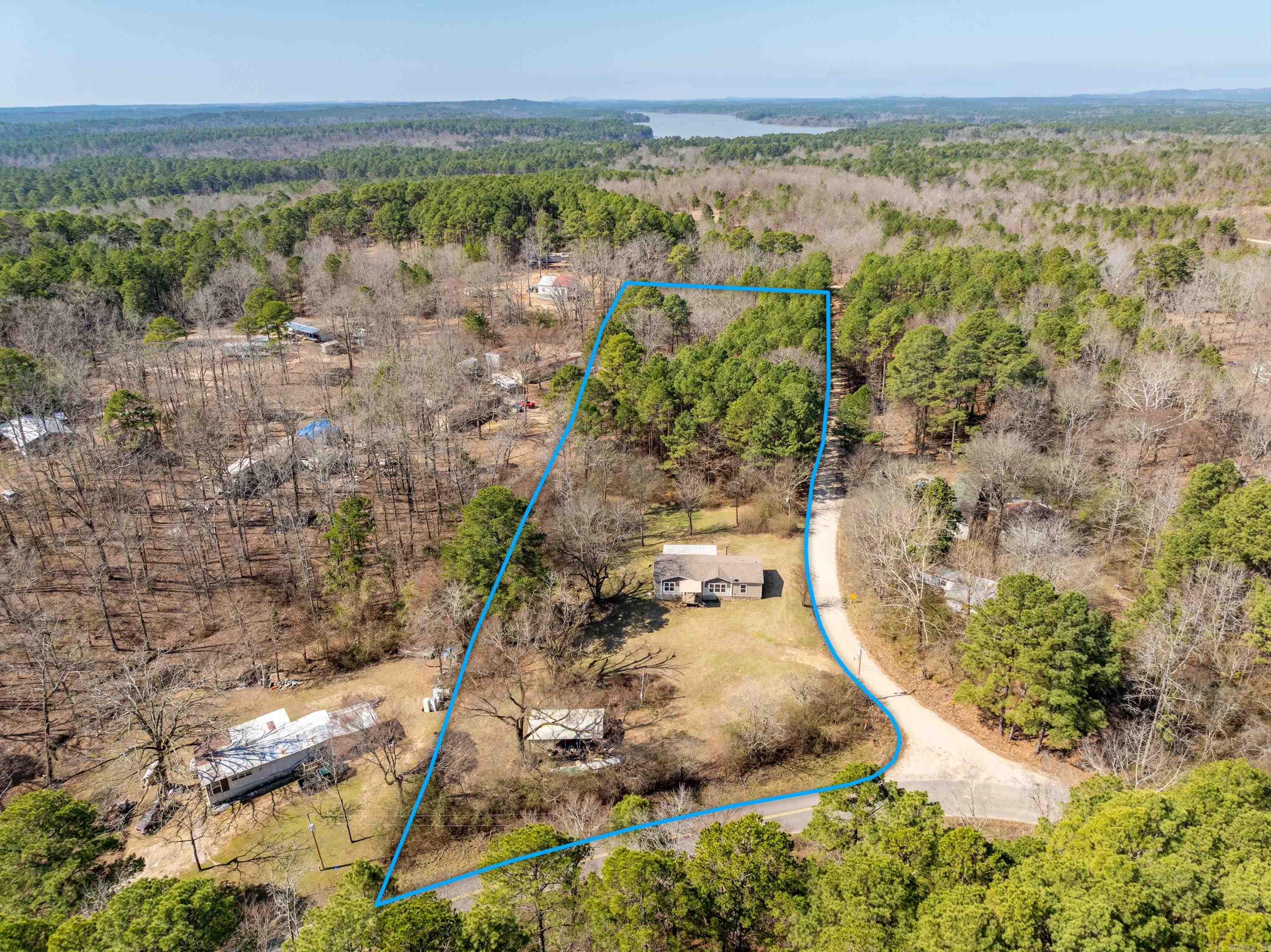1002 Ozark Loop