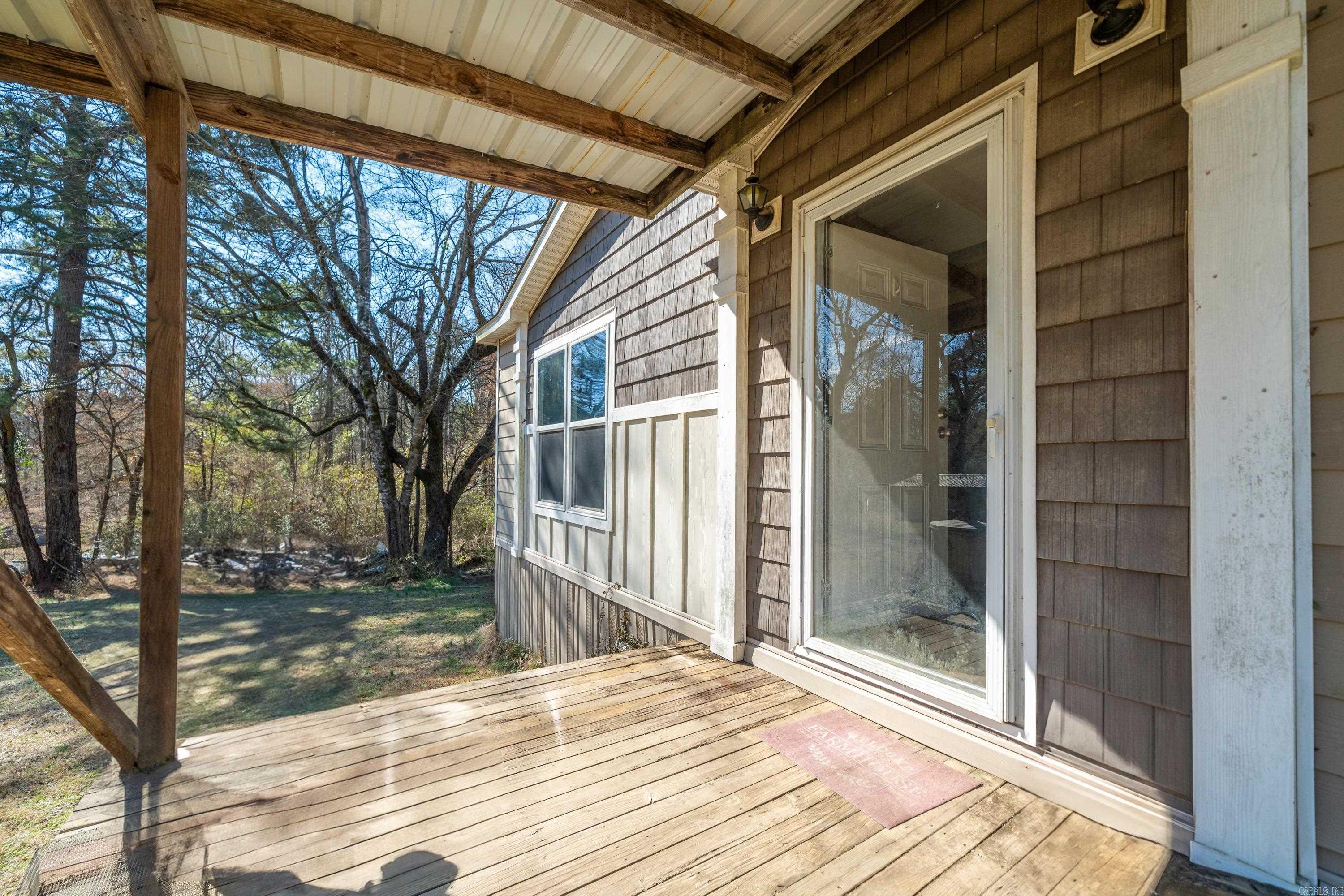 1002 Ozark Loop