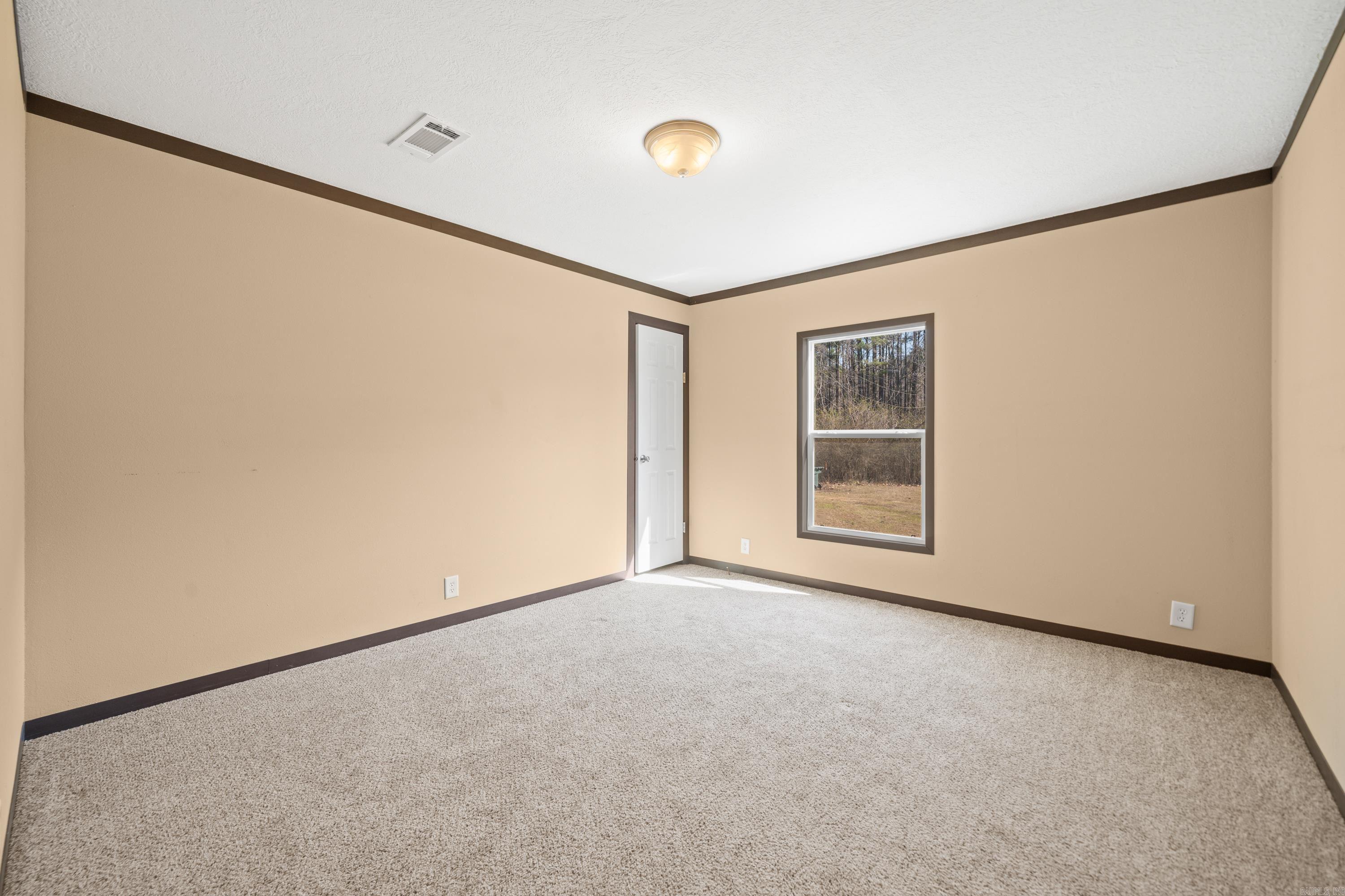 1002 Ozark Loop