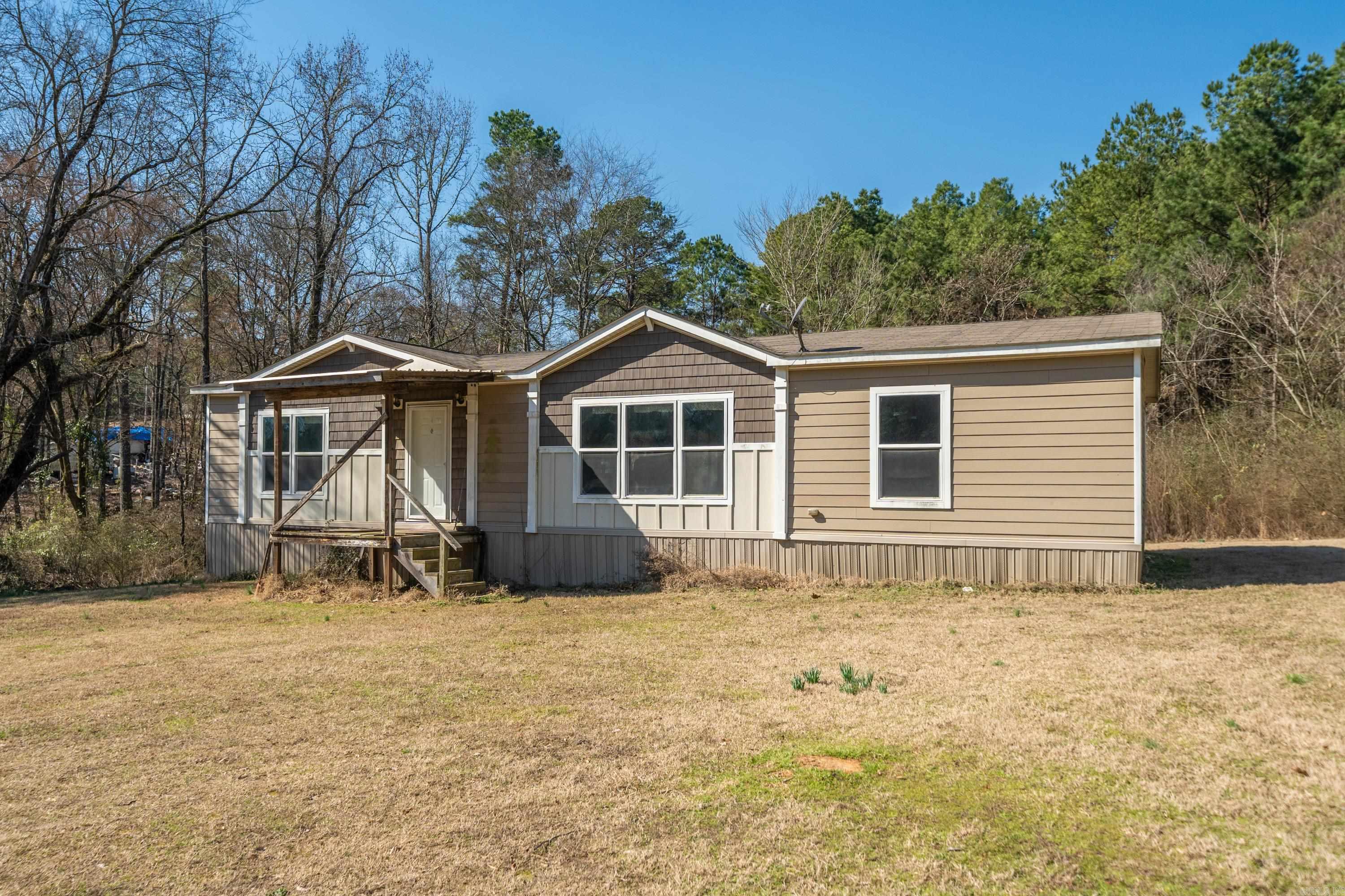1002 Ozark Loop