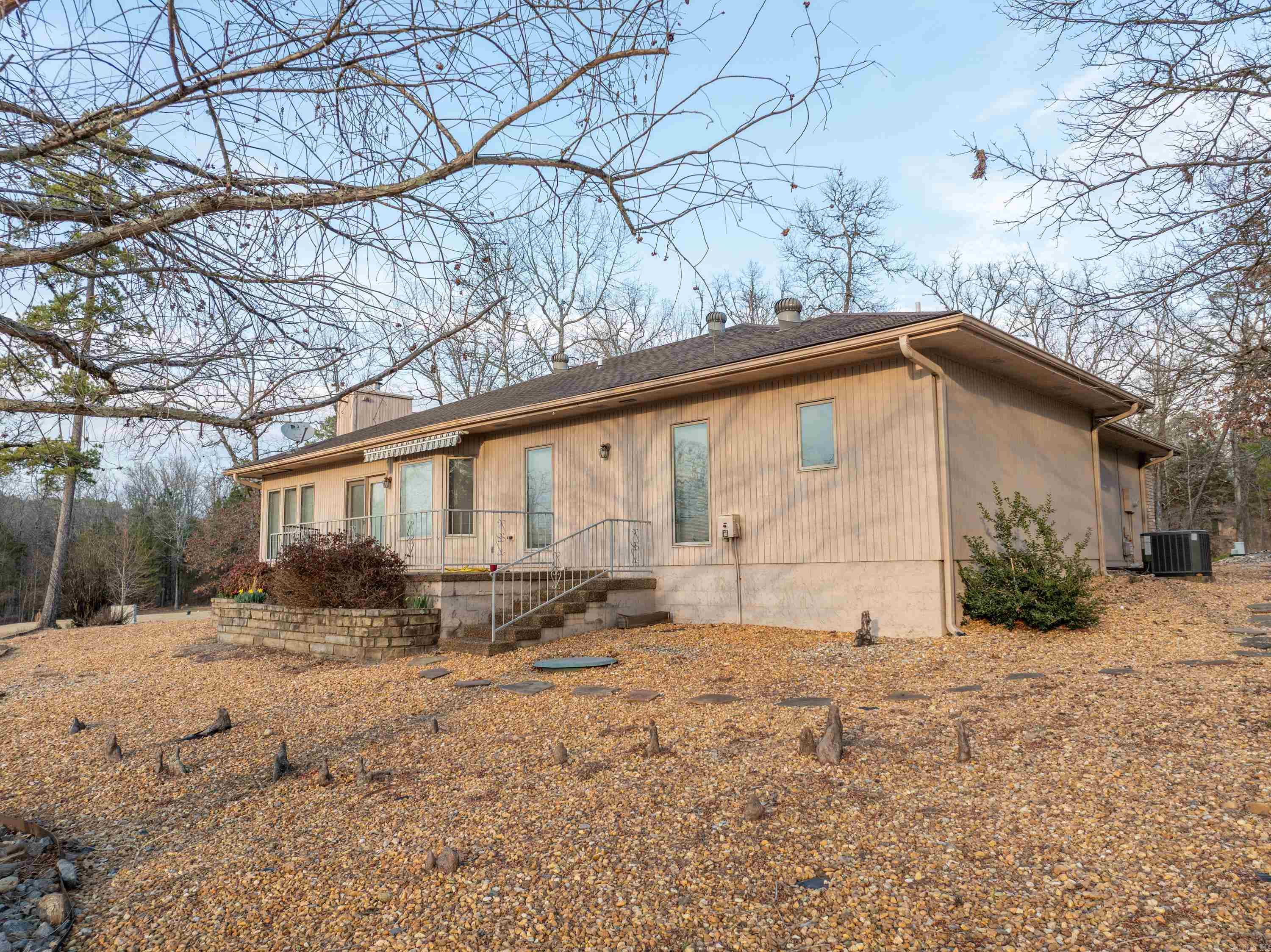 20 Magellan Drive