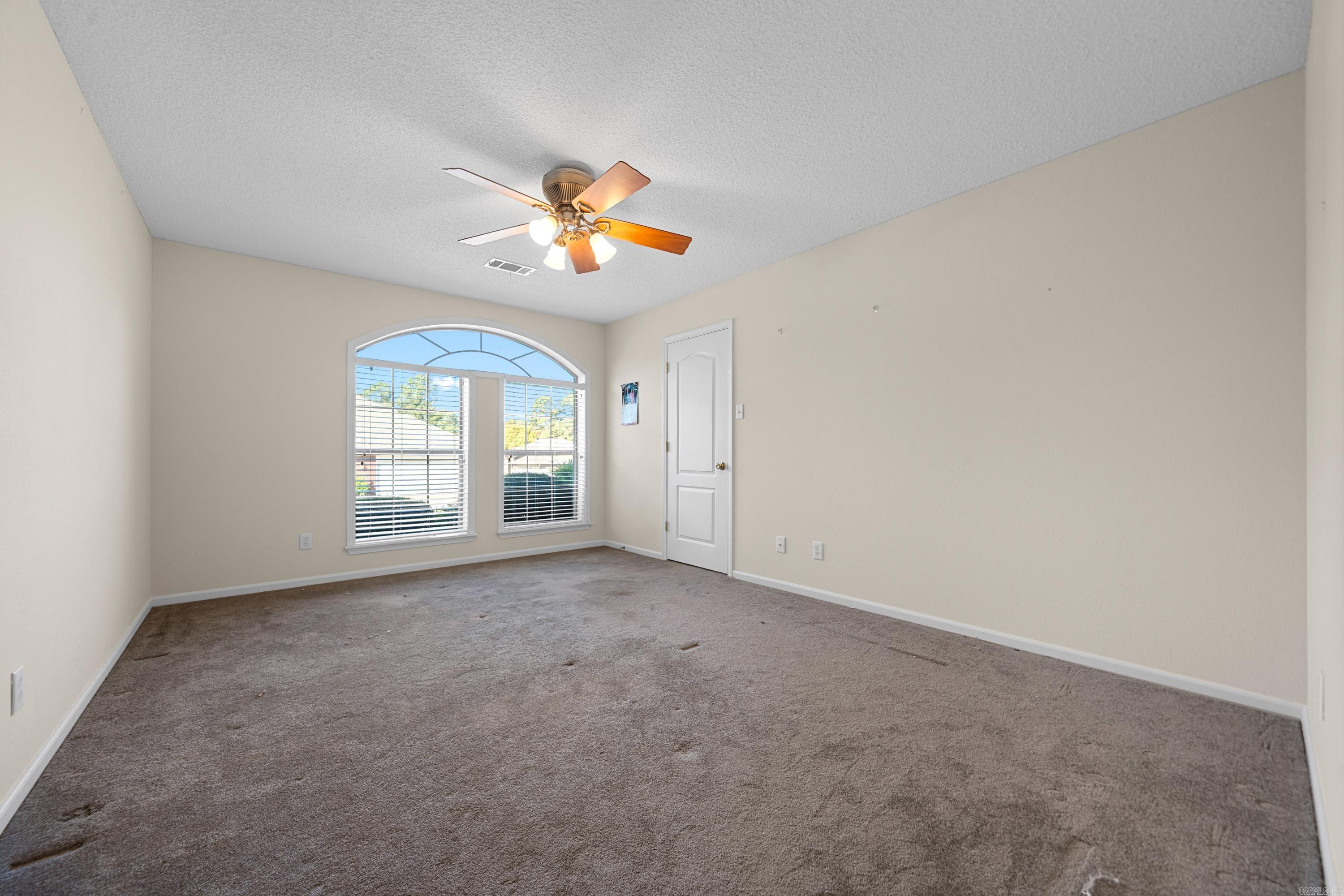 139 Deer View Circle