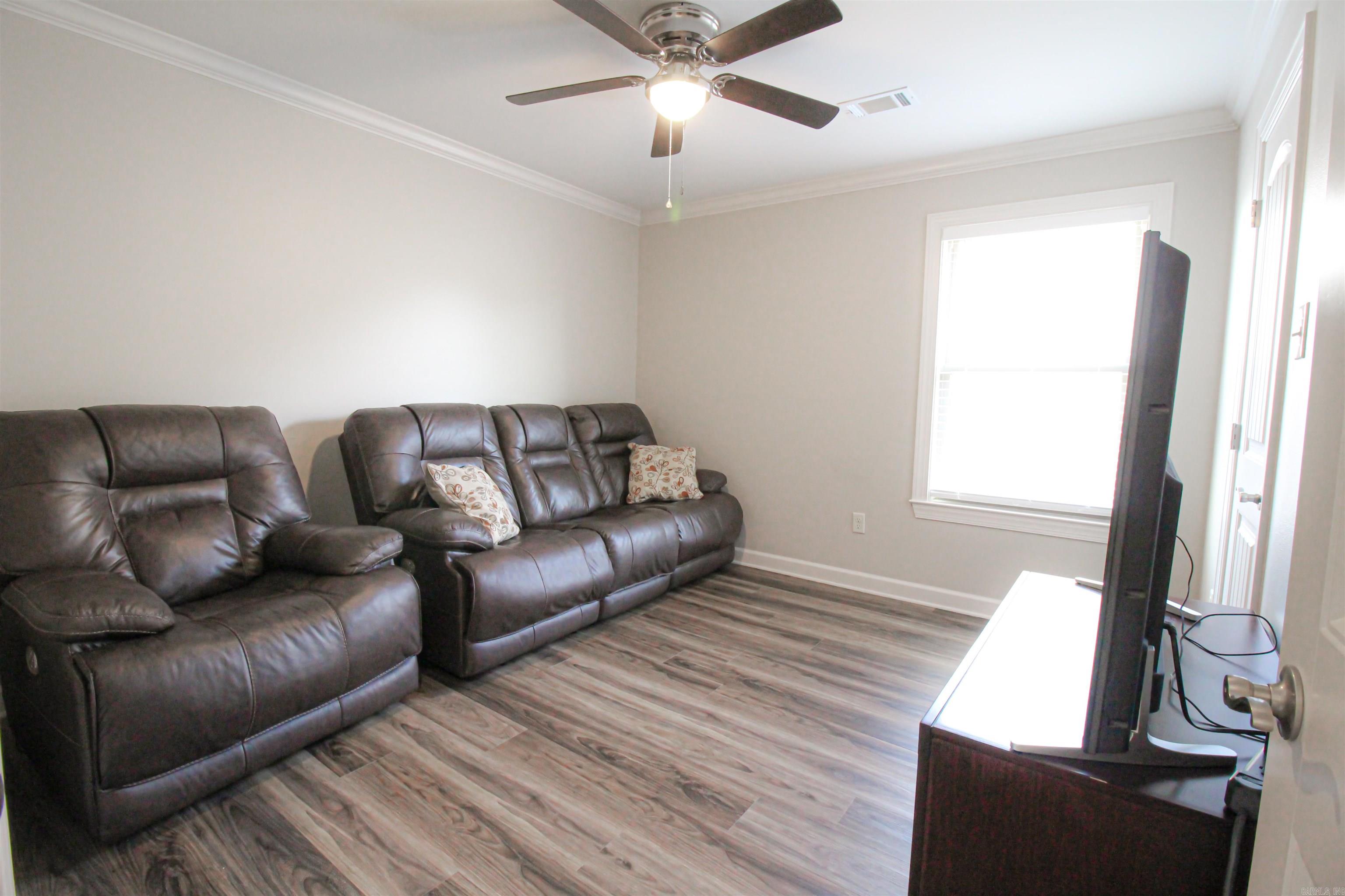 133 Majestic Circle