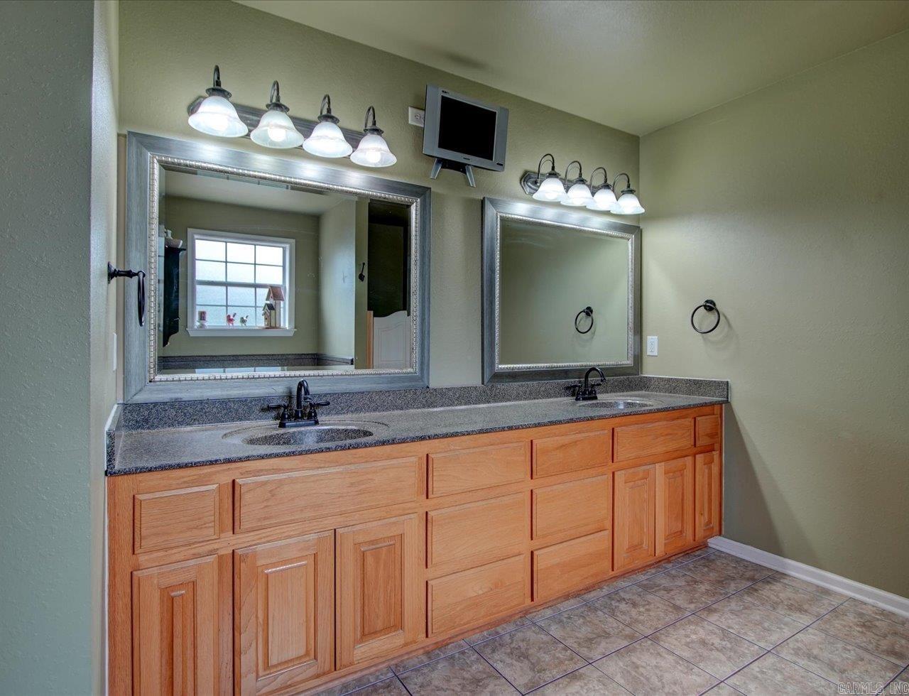 127 Deer View Circle
