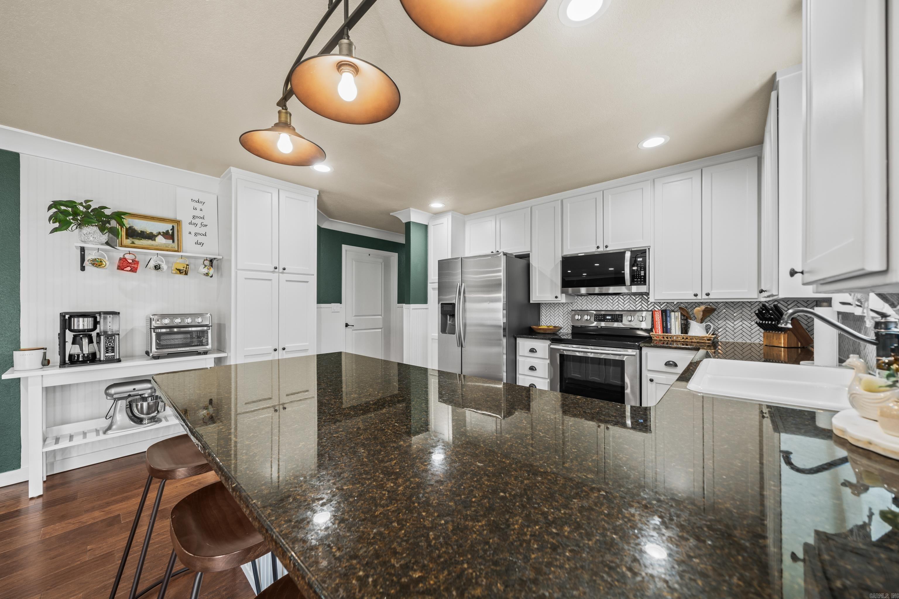 310 Rolling Acres