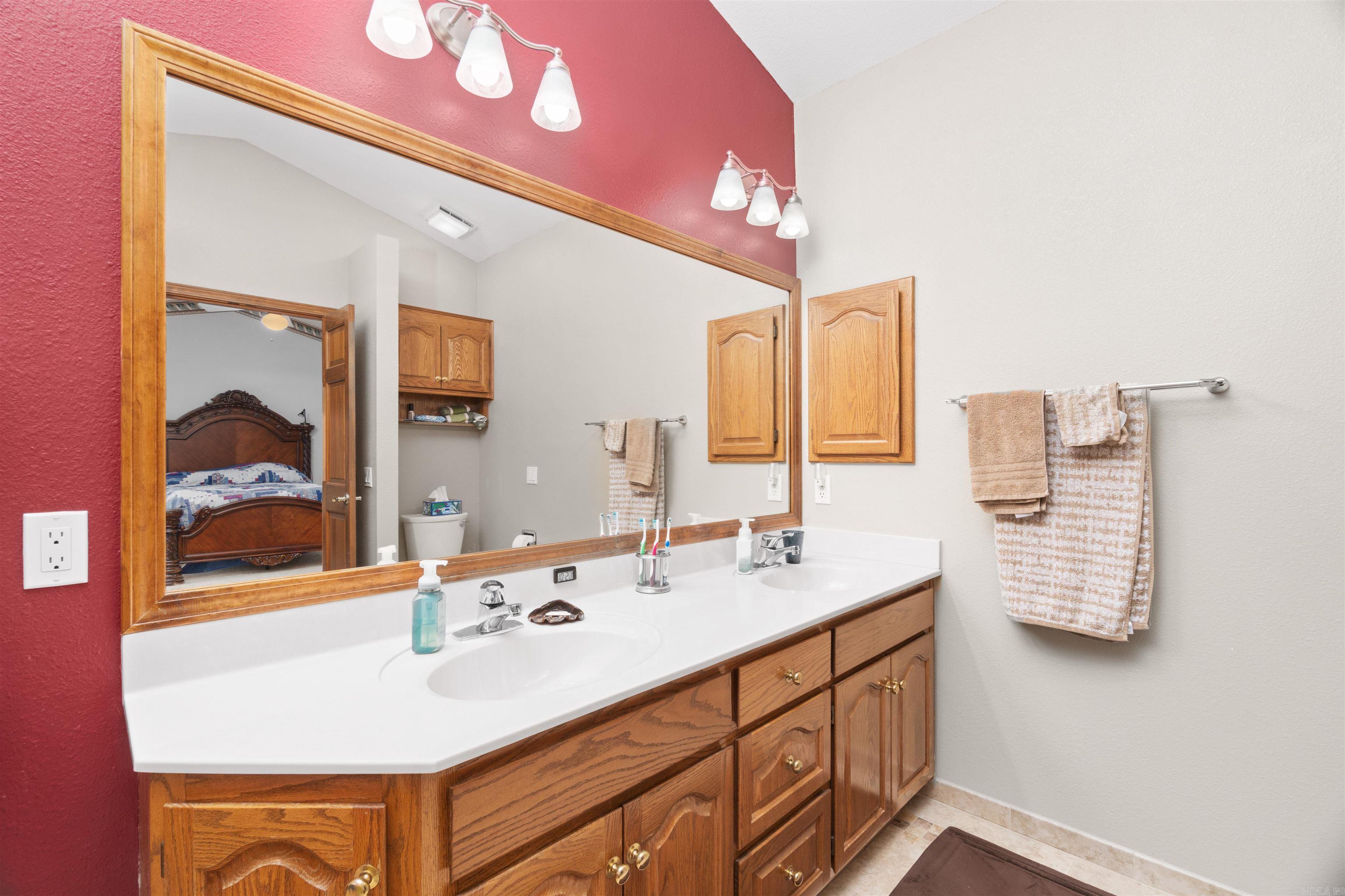 60 Ferdinand Way Way