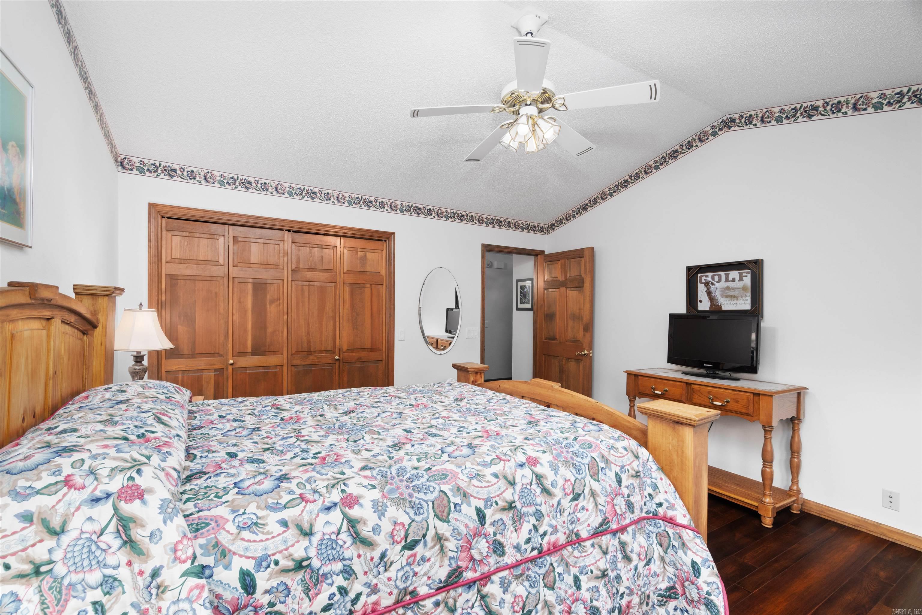 60 Ferdinand Way Way