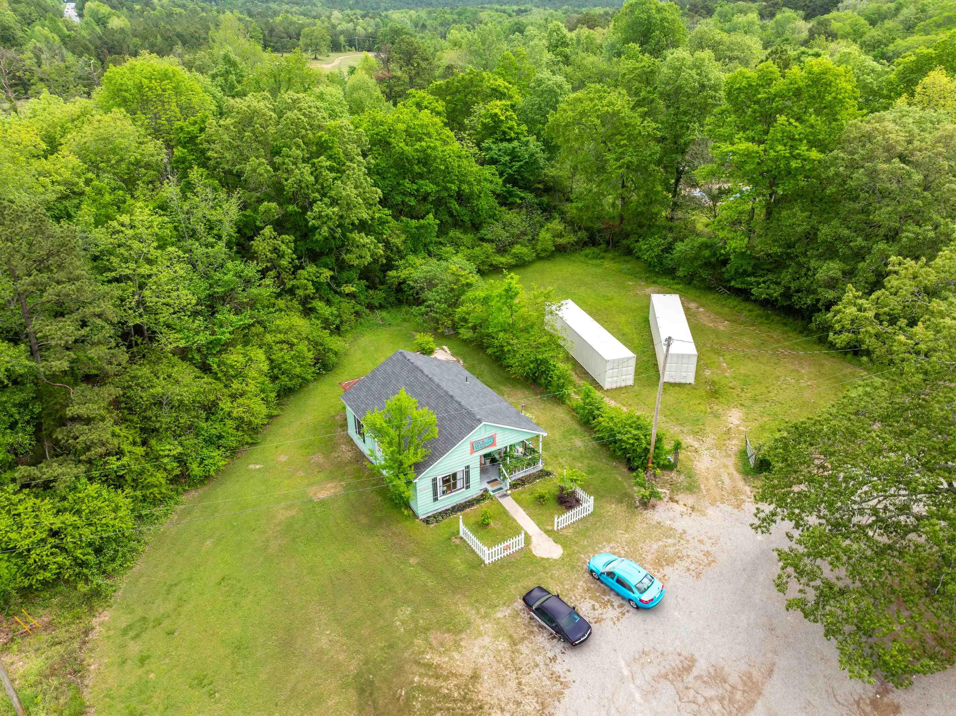 4060 N Highway 7 Highway