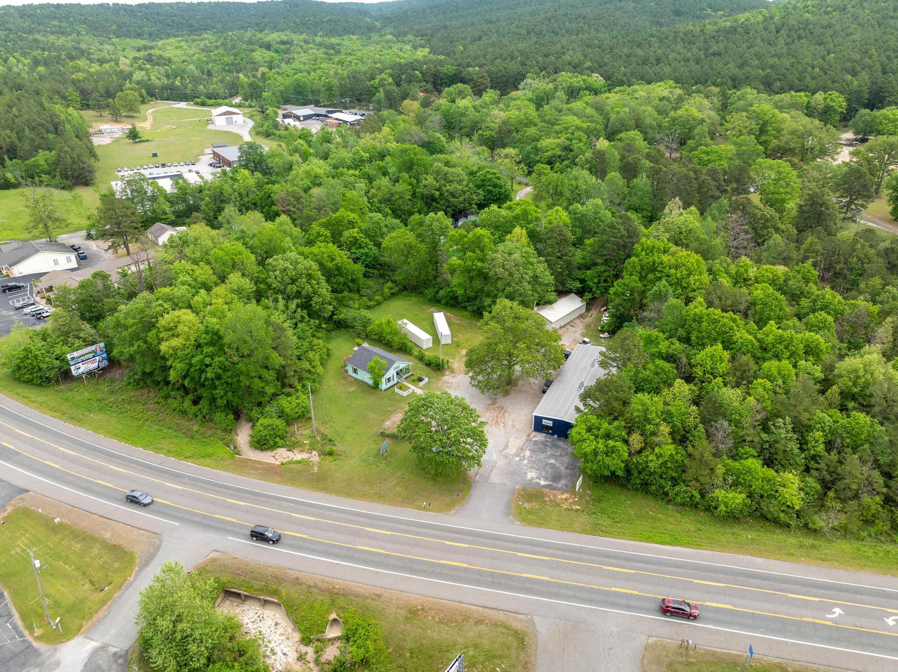 4060 N Highway 7 Highway