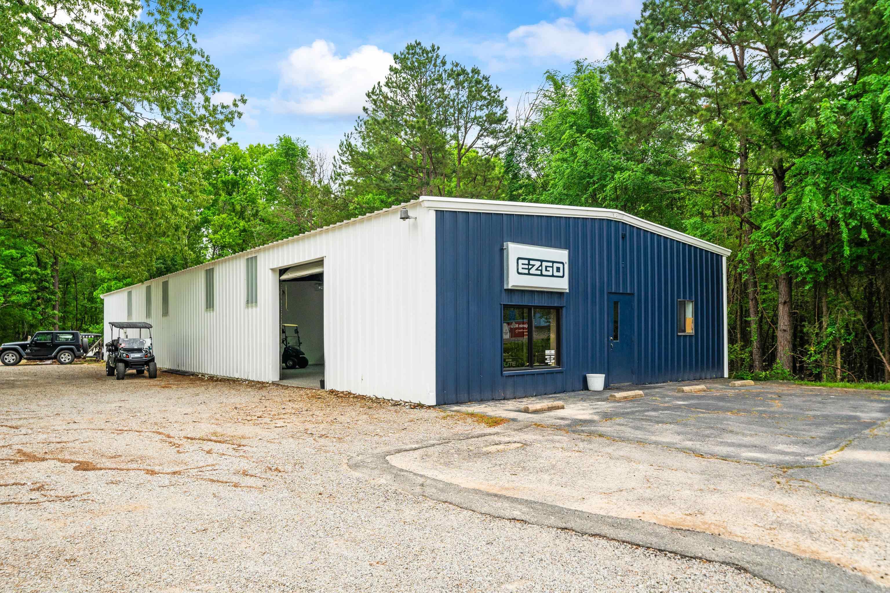 4060 N Highway 7 Highway