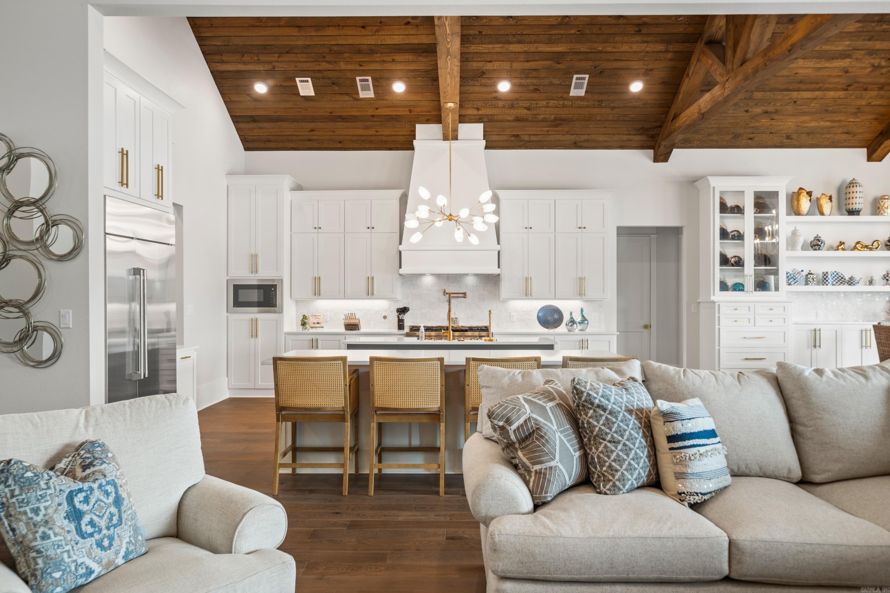 266 Cardinal Court