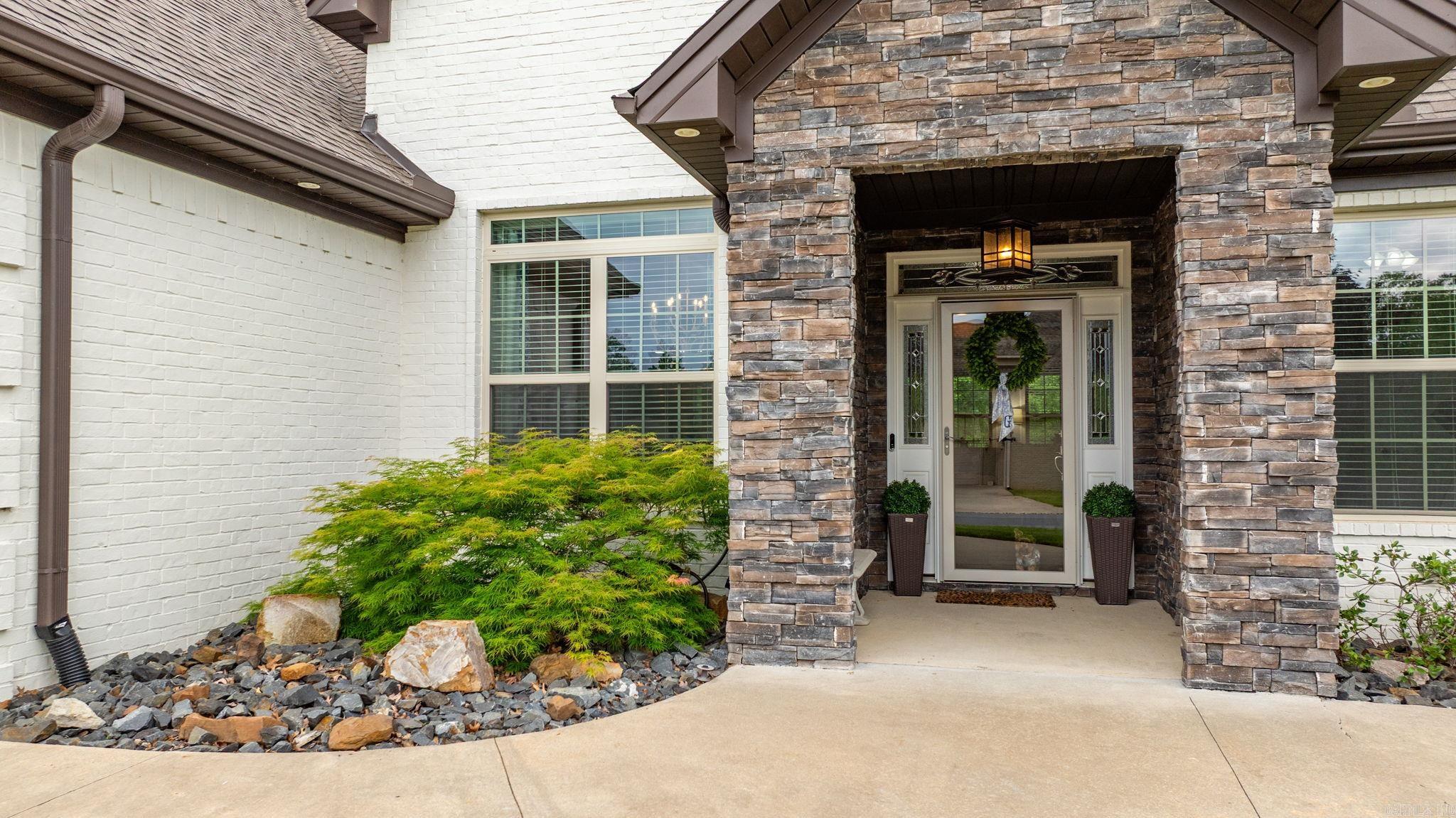 216 Lake Valley Drive