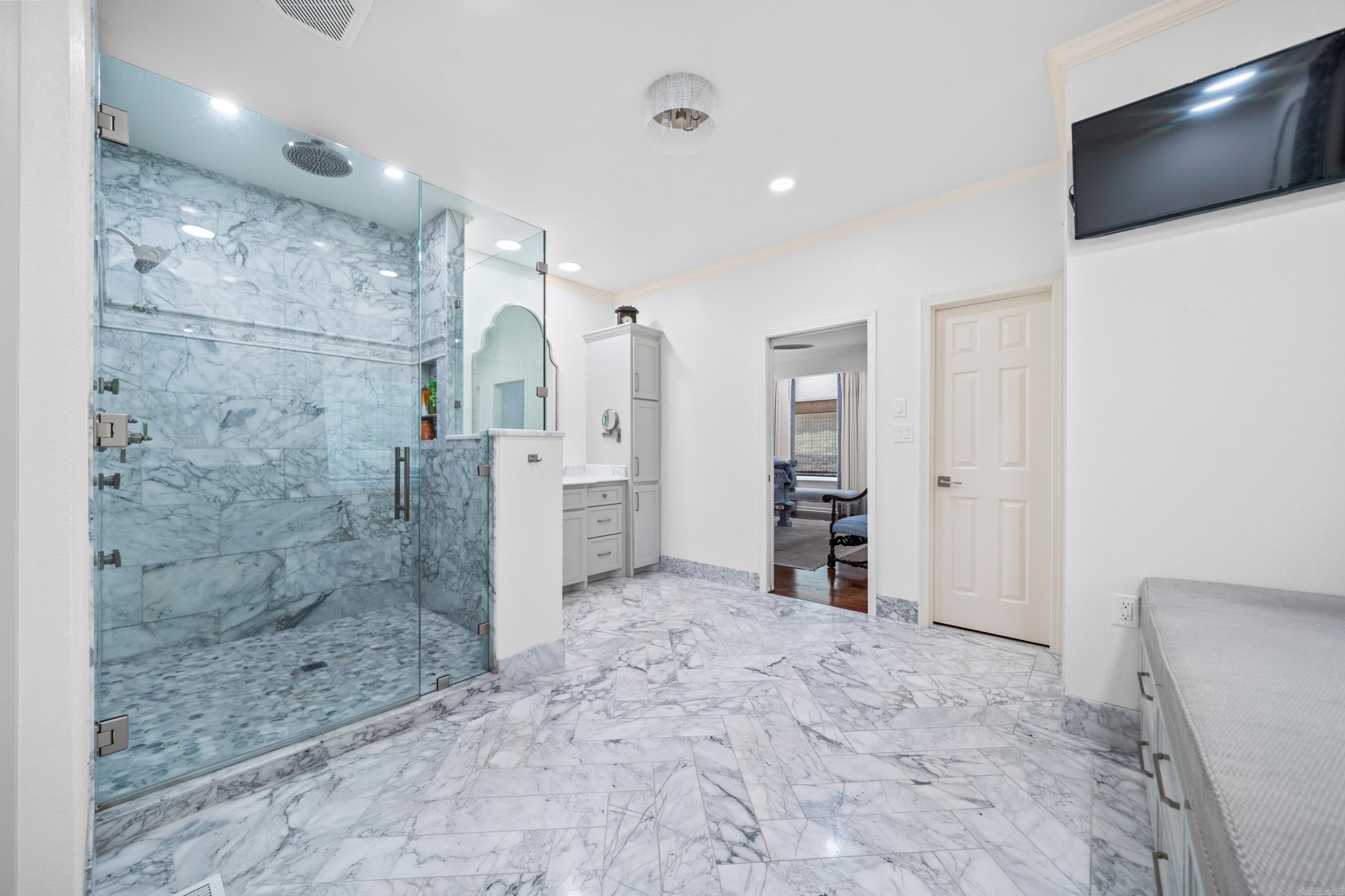 3 Stonegate Point
