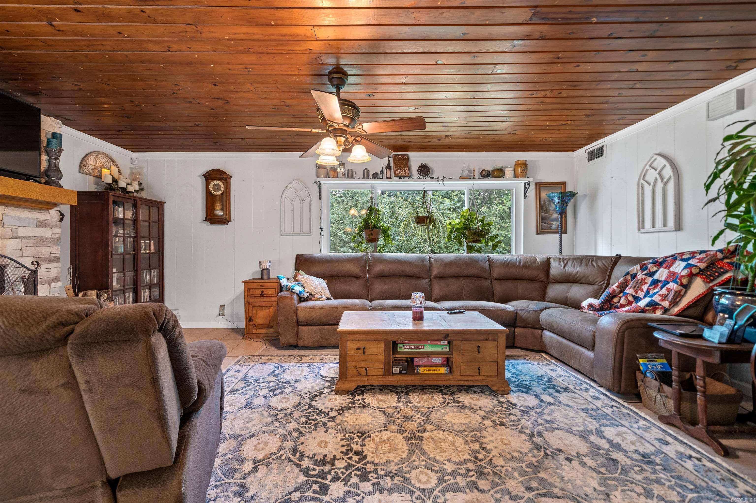 209 Squaw Valley Trail