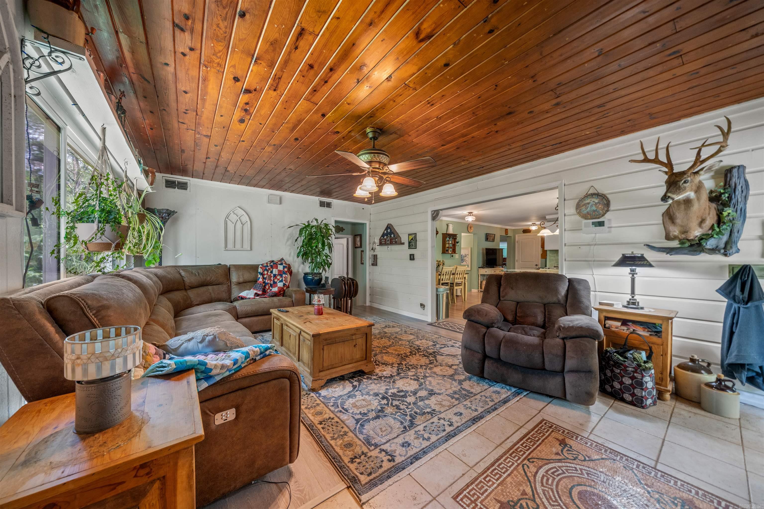 209 Squaw Valley Trail