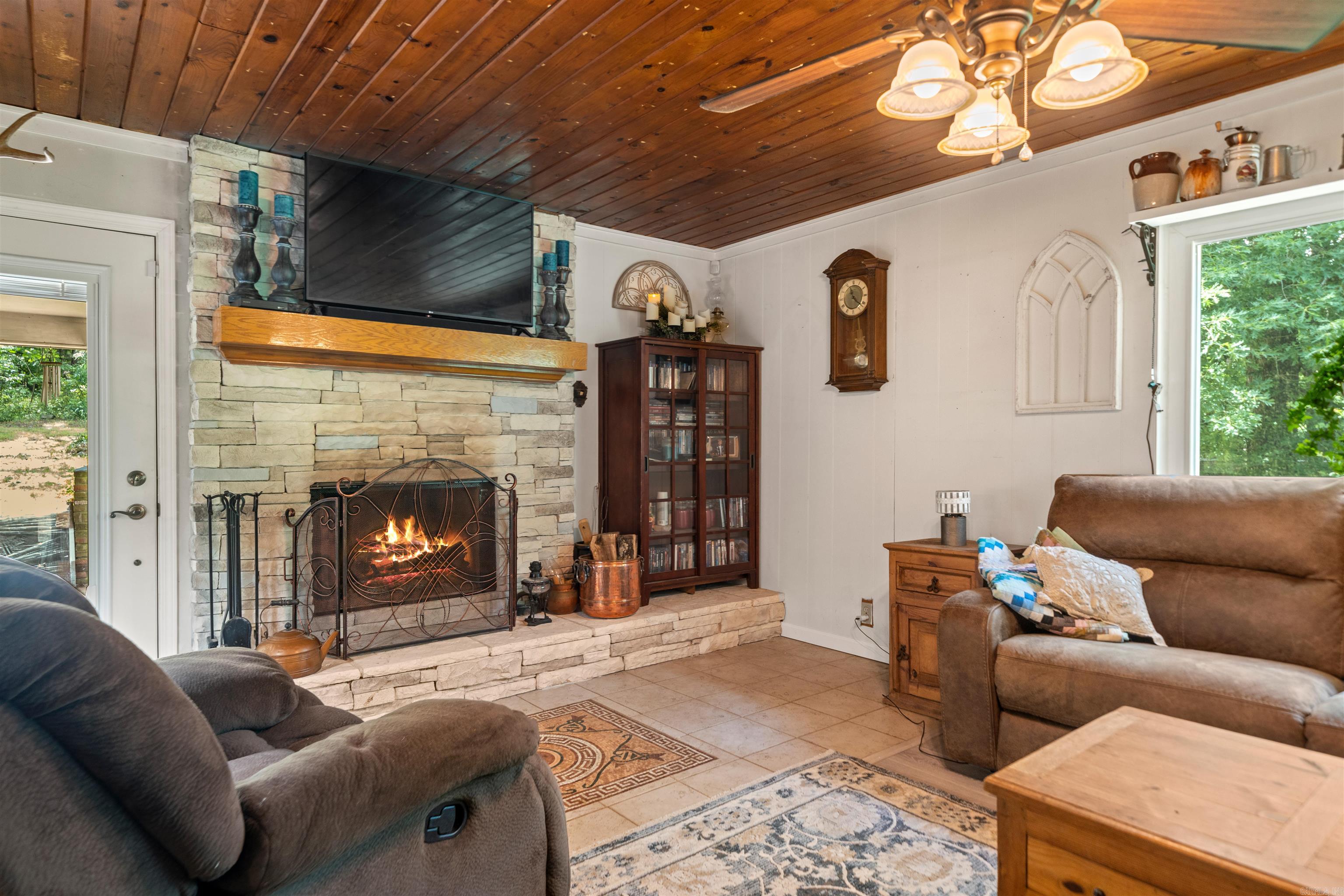 209 Squaw Valley Trail