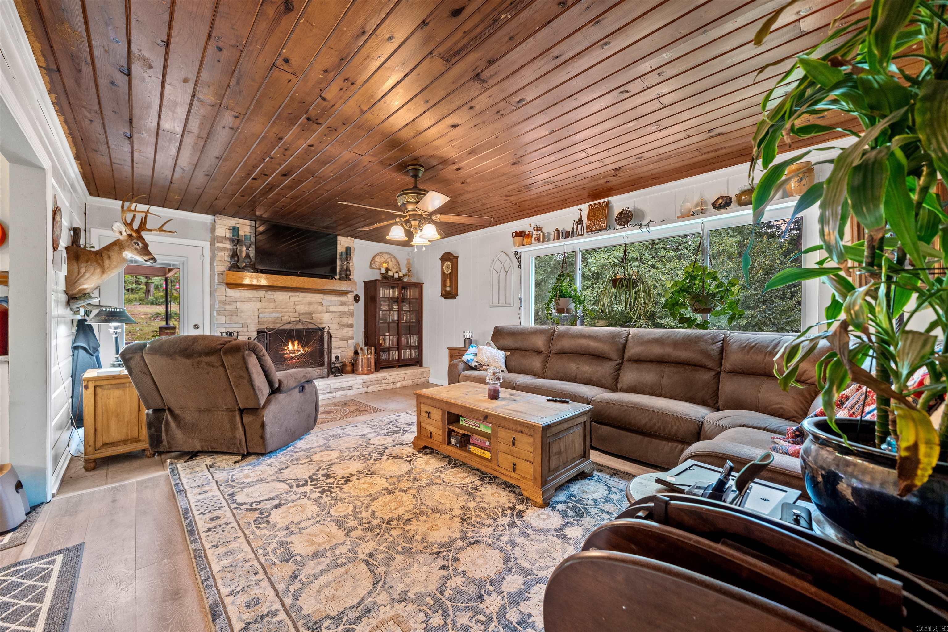 209 Squaw Valley Trail