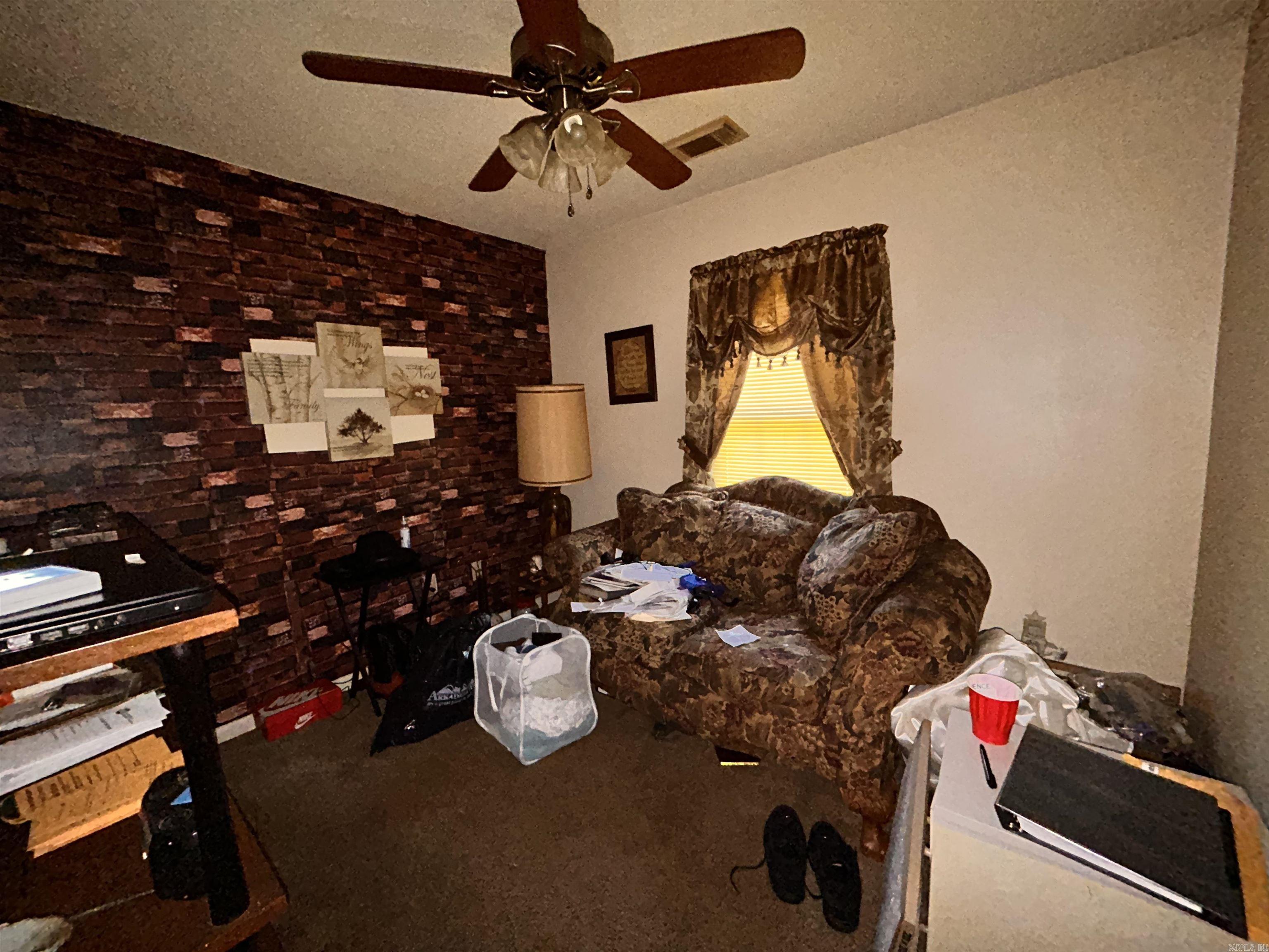 2597 Country Club RD