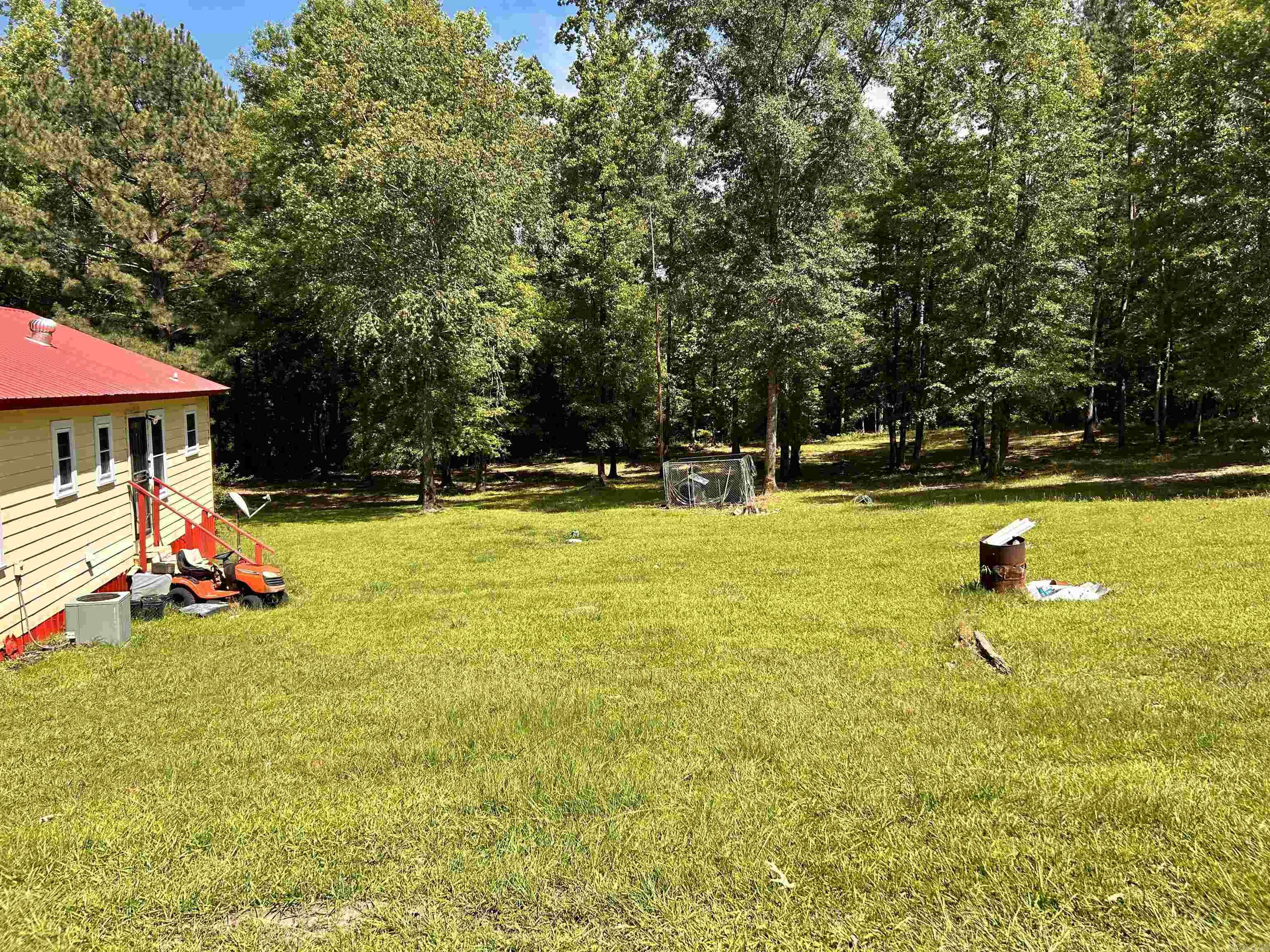 2597 Country Club RD