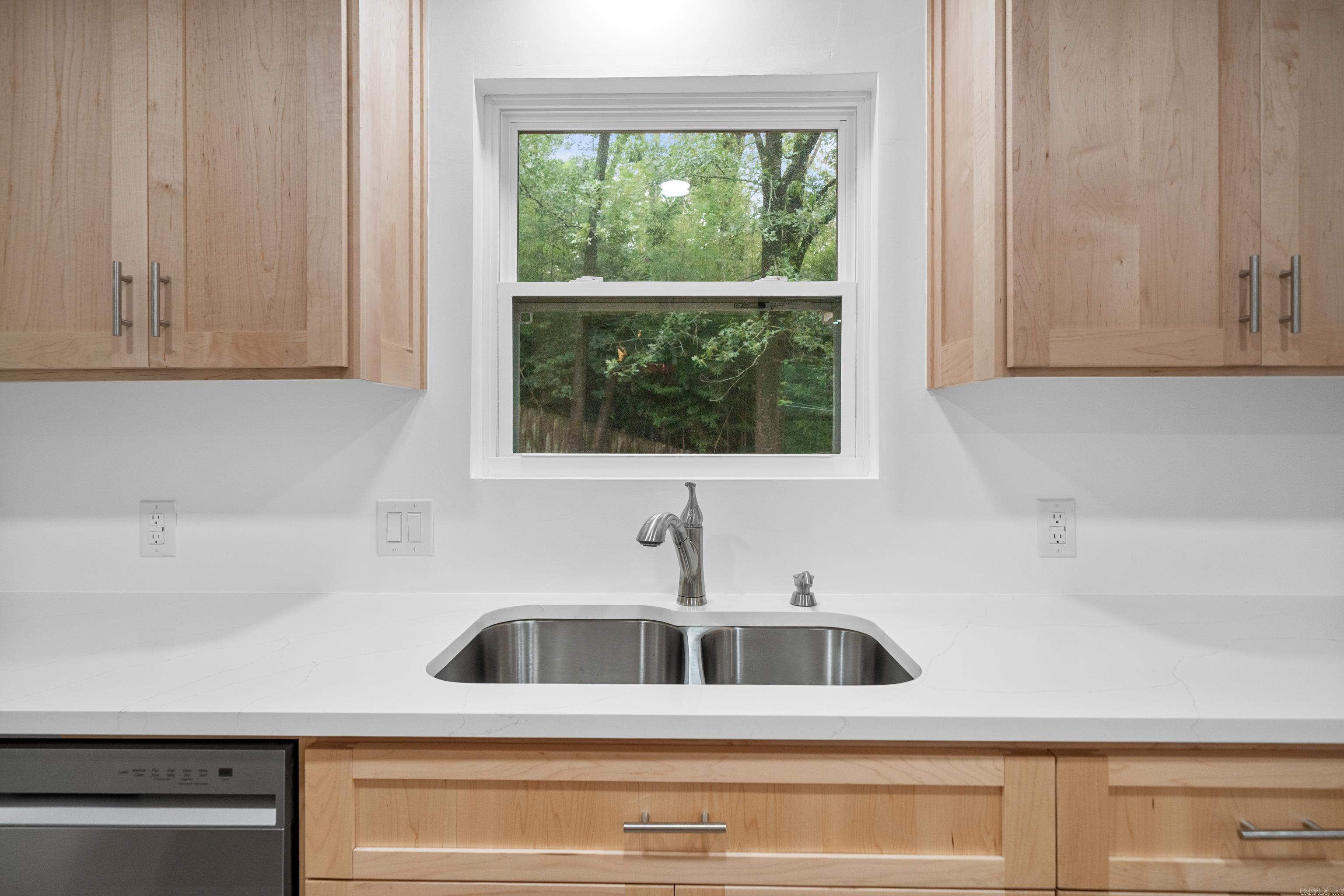 101 Southern Hills Drive