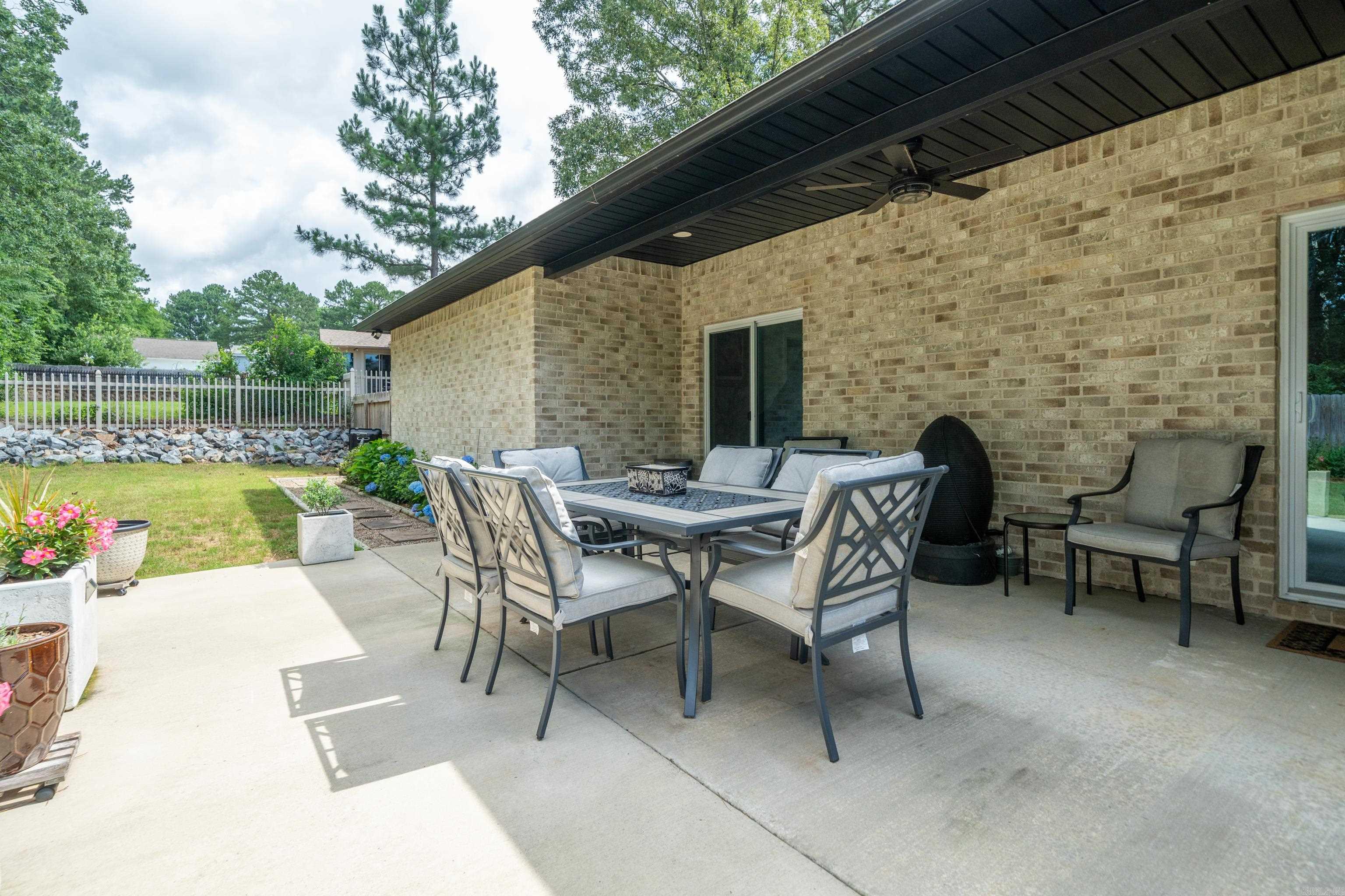 141 Ridgeway Place