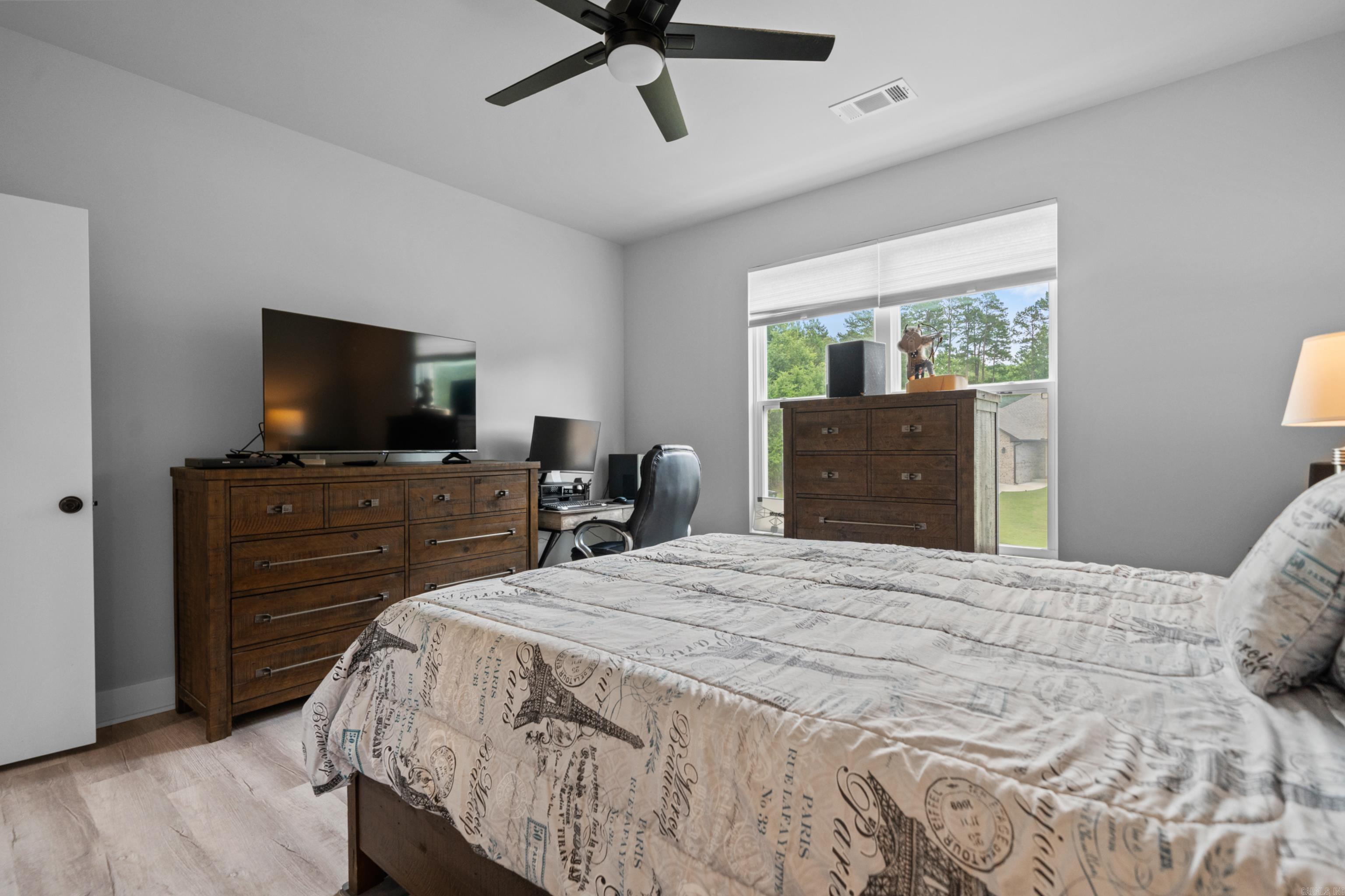 141 Ridgeway Place