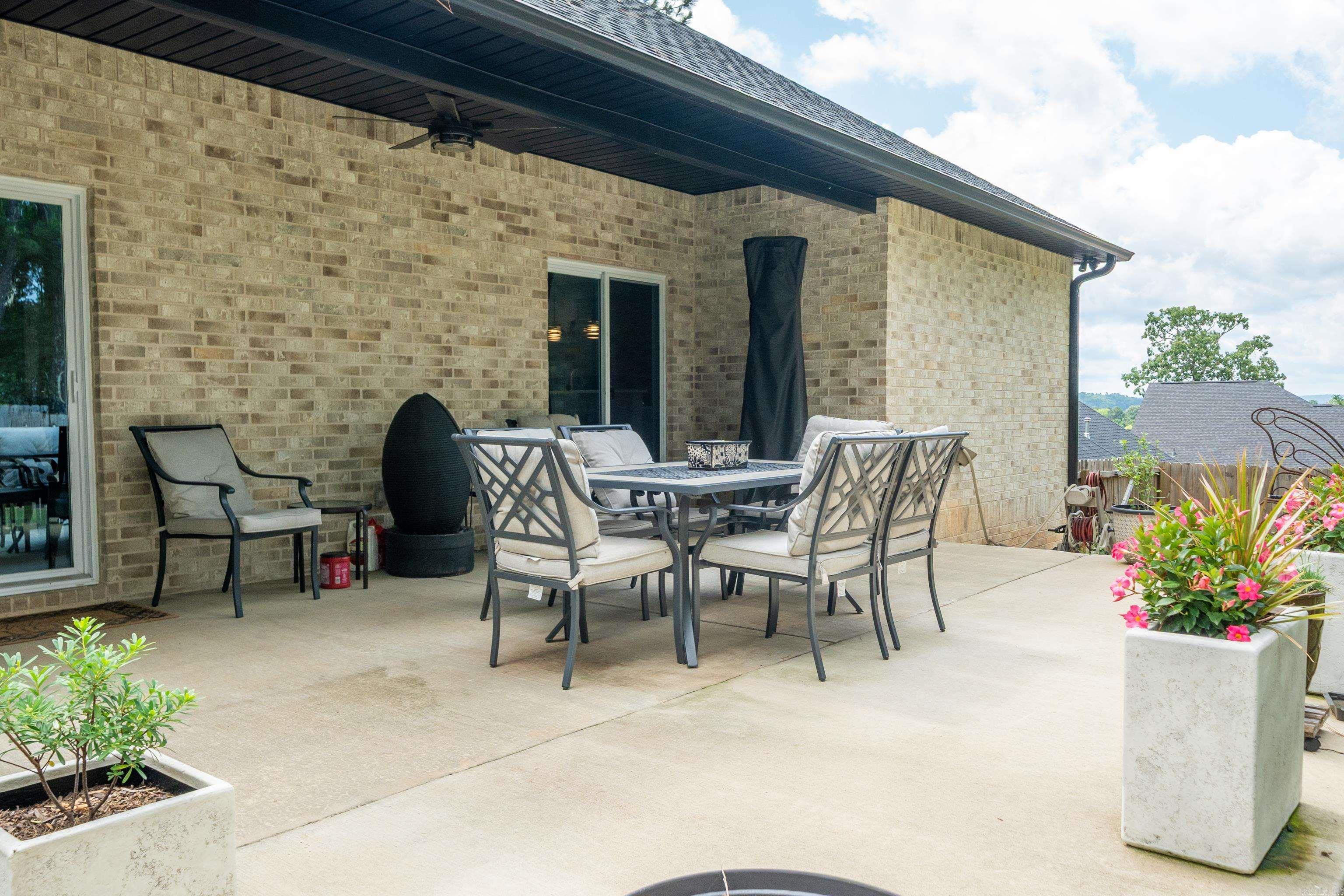 141 Ridgeway Place