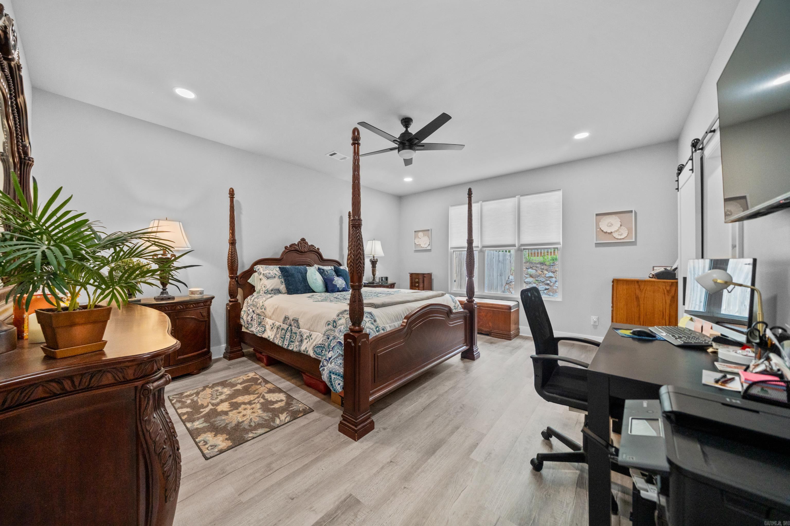 141 Ridgeway Place