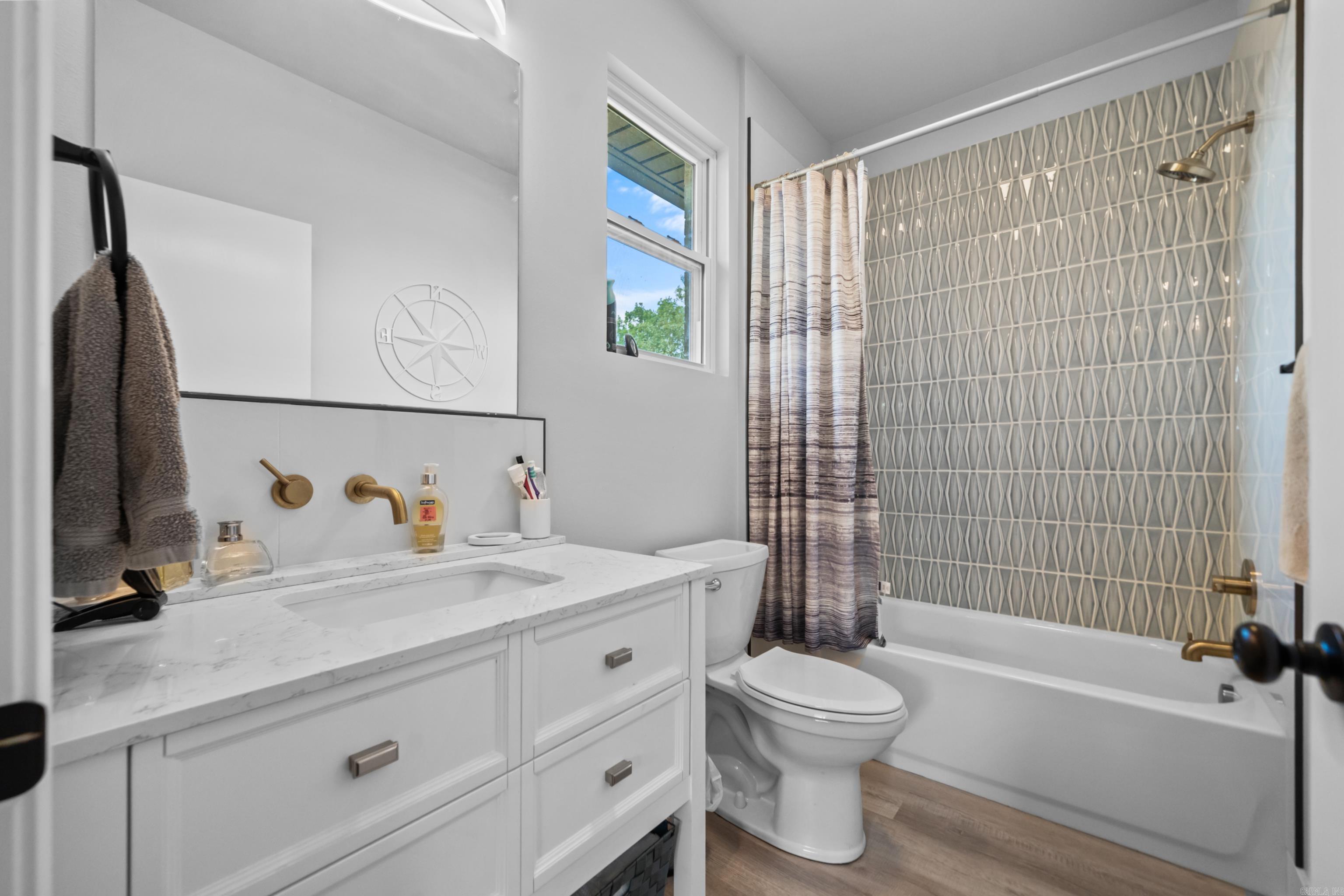 141 Ridgeway Place