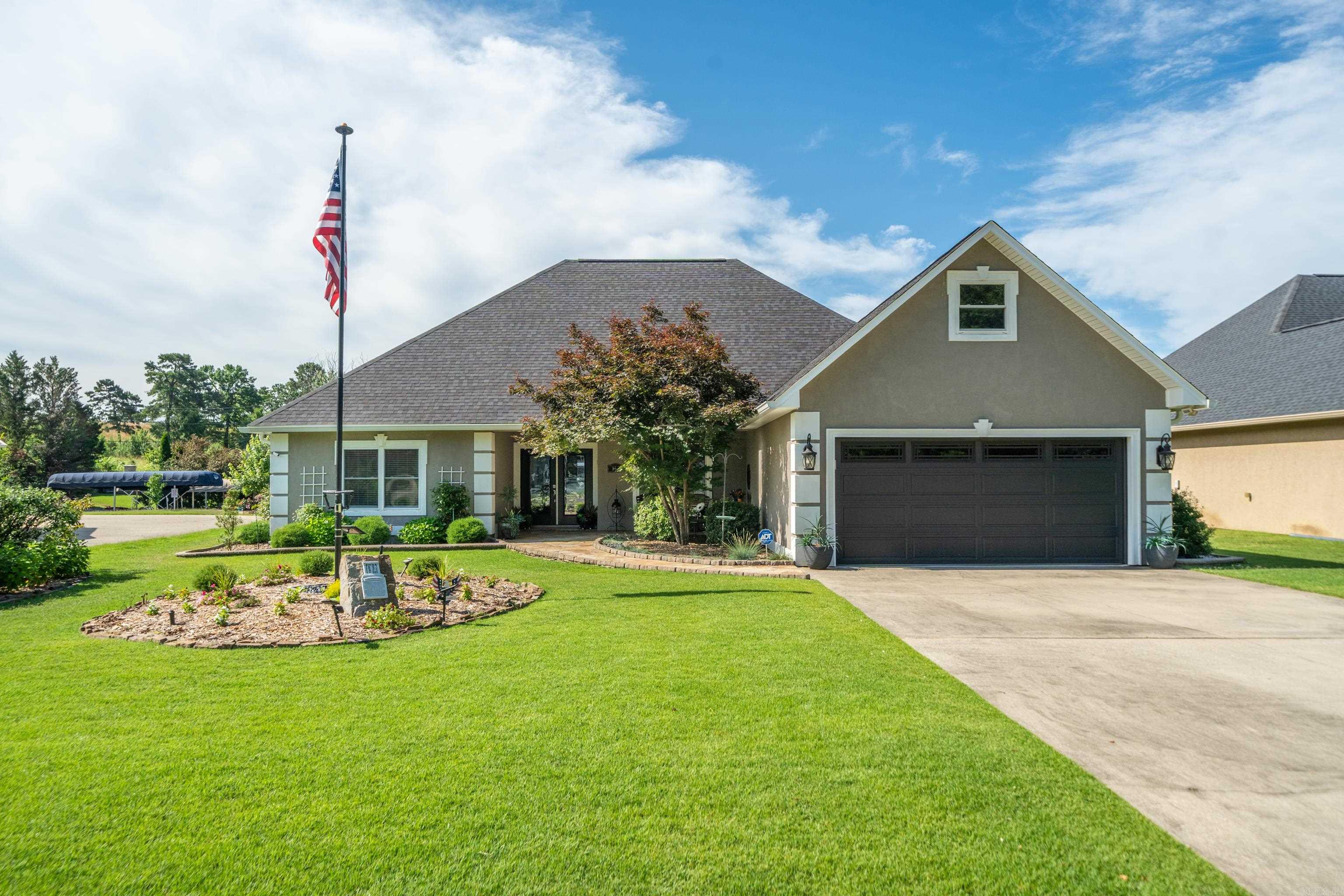 113 Foxwood St Street