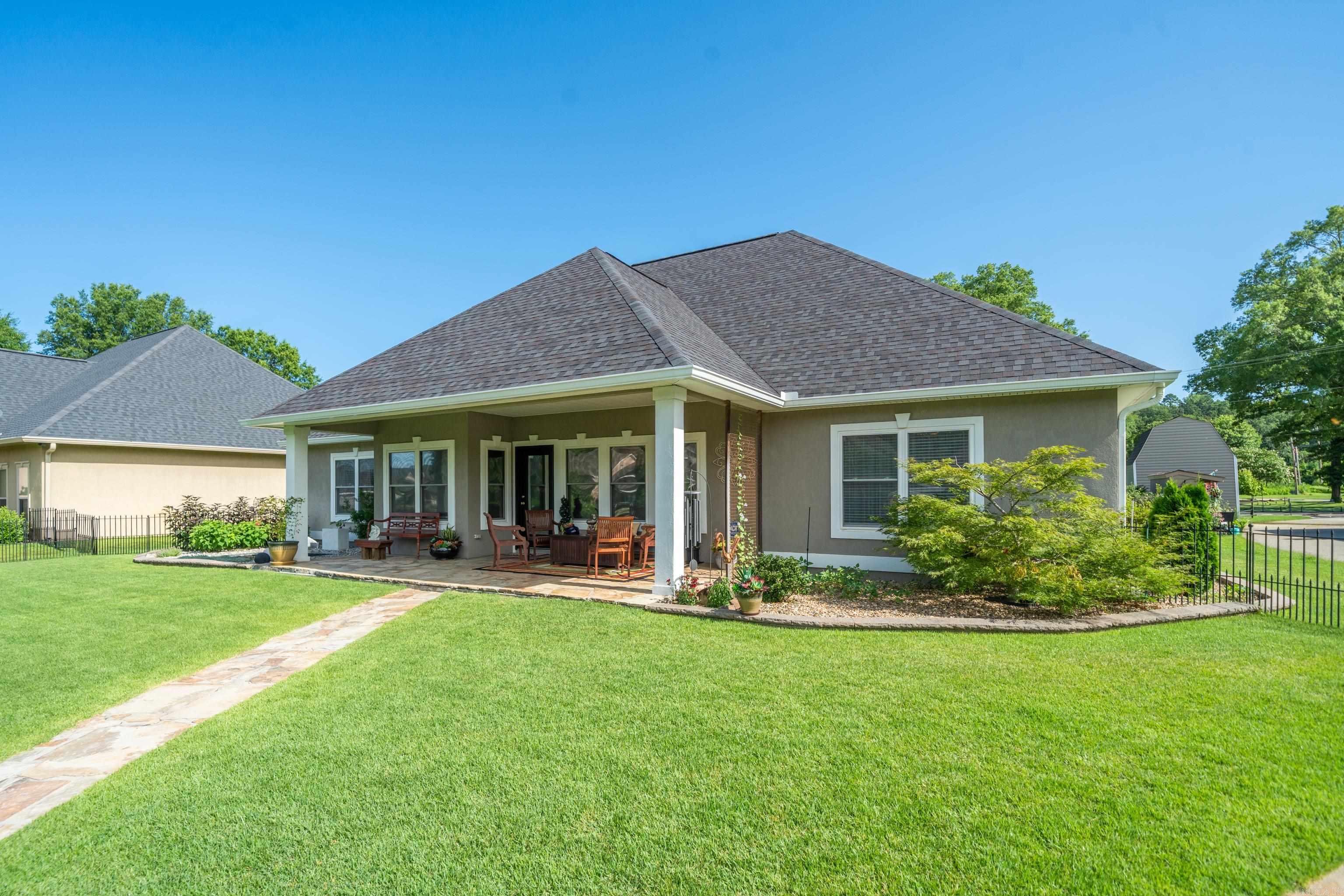 113 Foxwood St Street