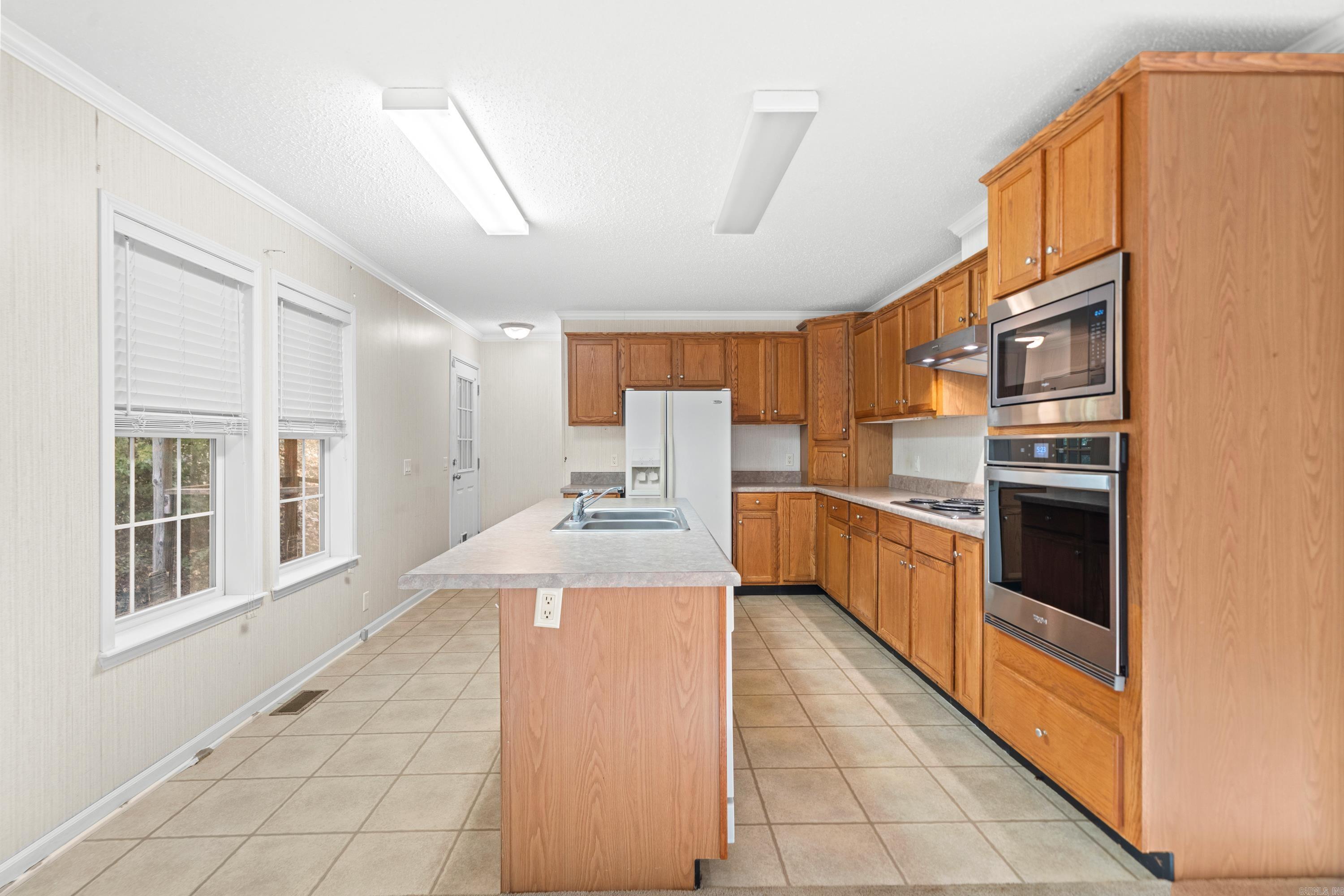 326 South Drive