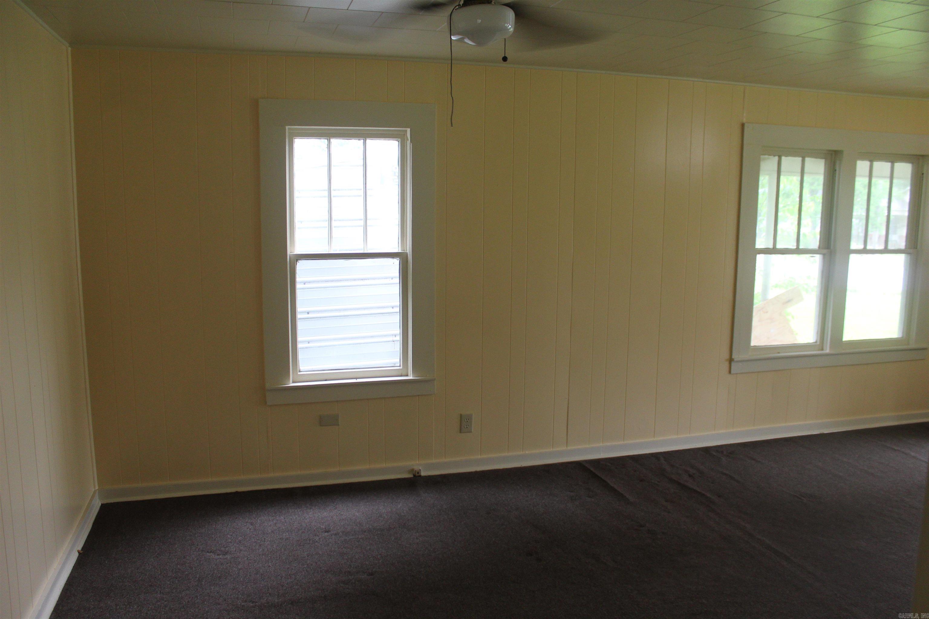 510 S EDGEWOOD Street