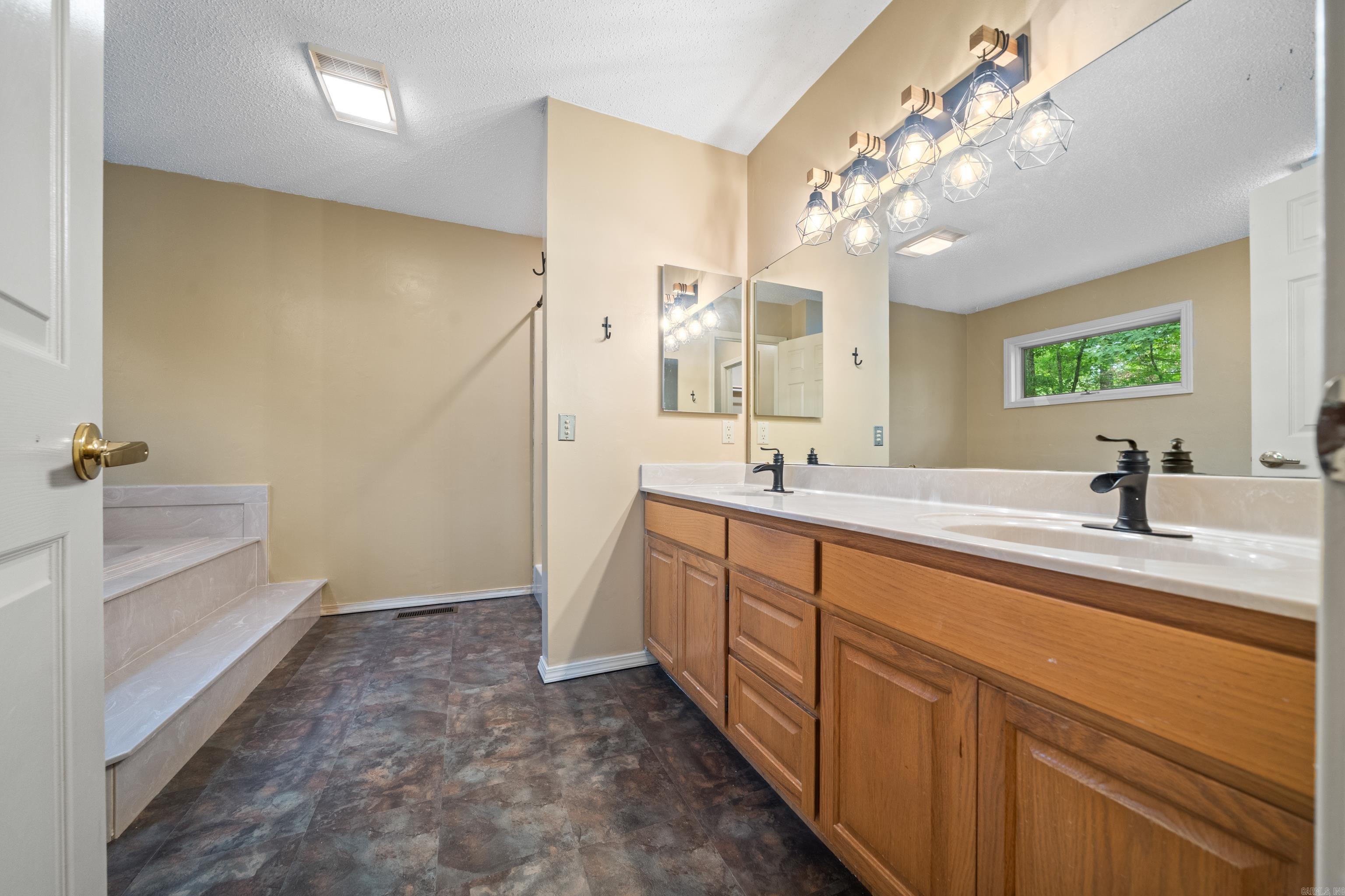 50 San Pablo Way