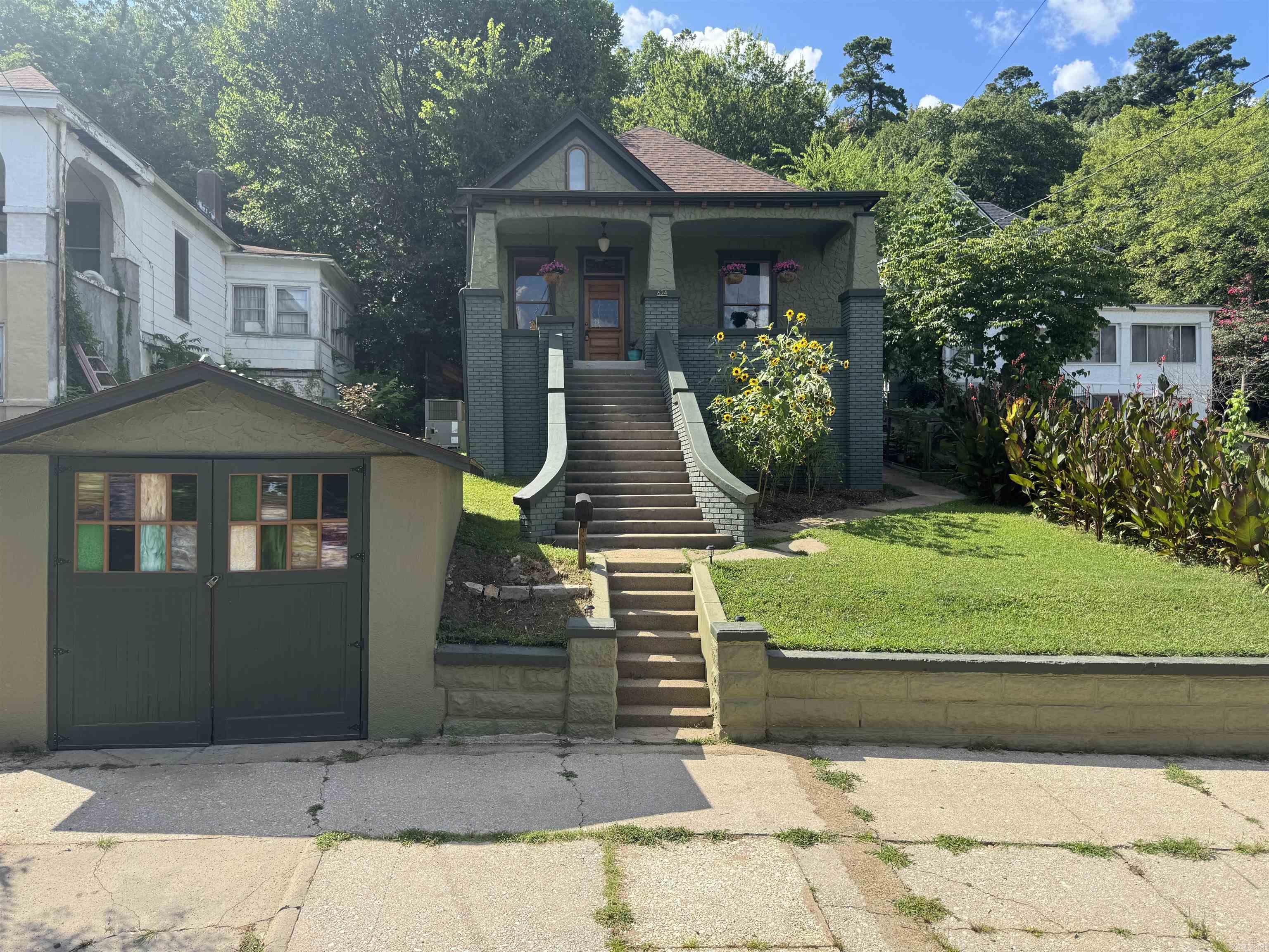 624 Prospect Ave