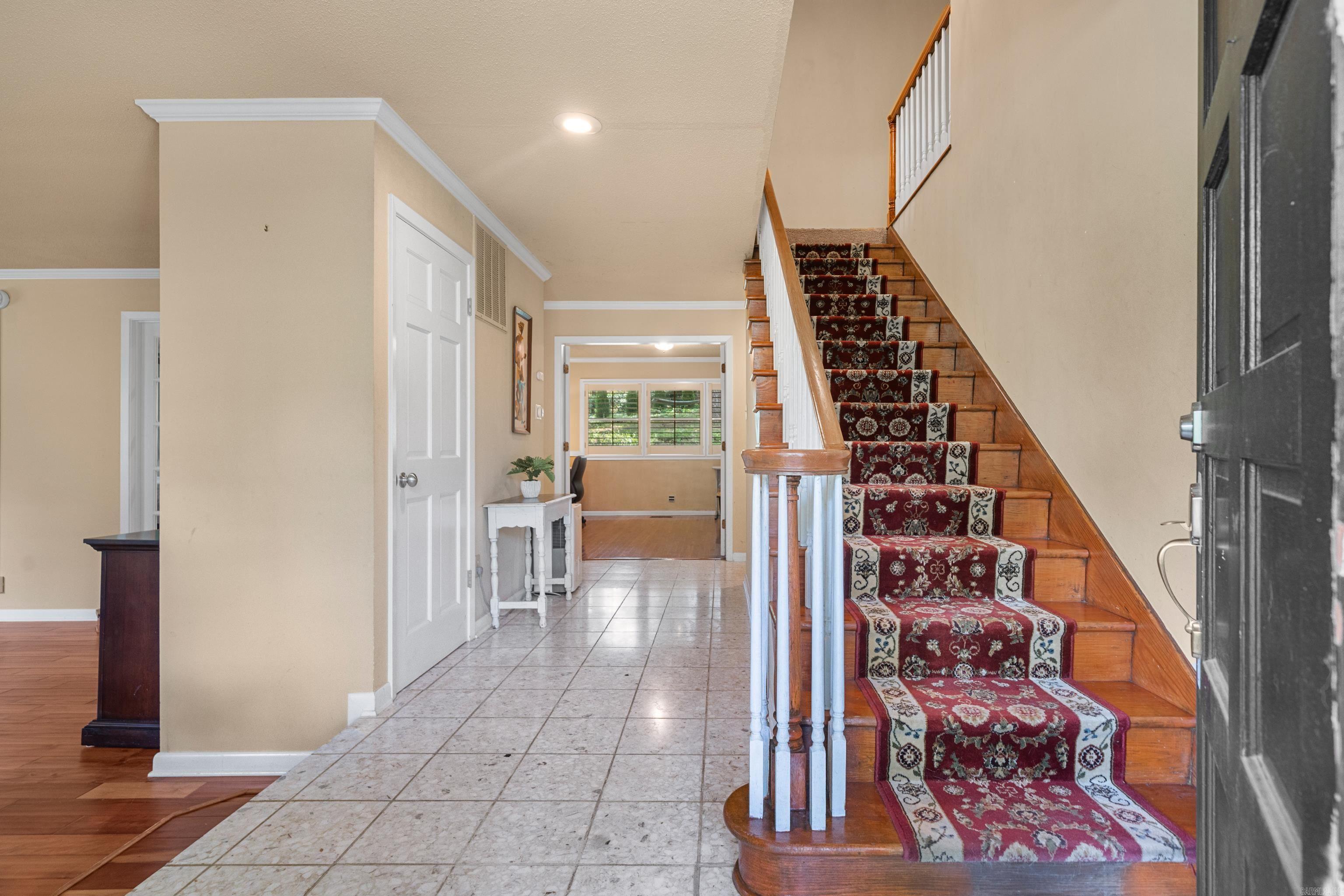 112 Leigh Circle