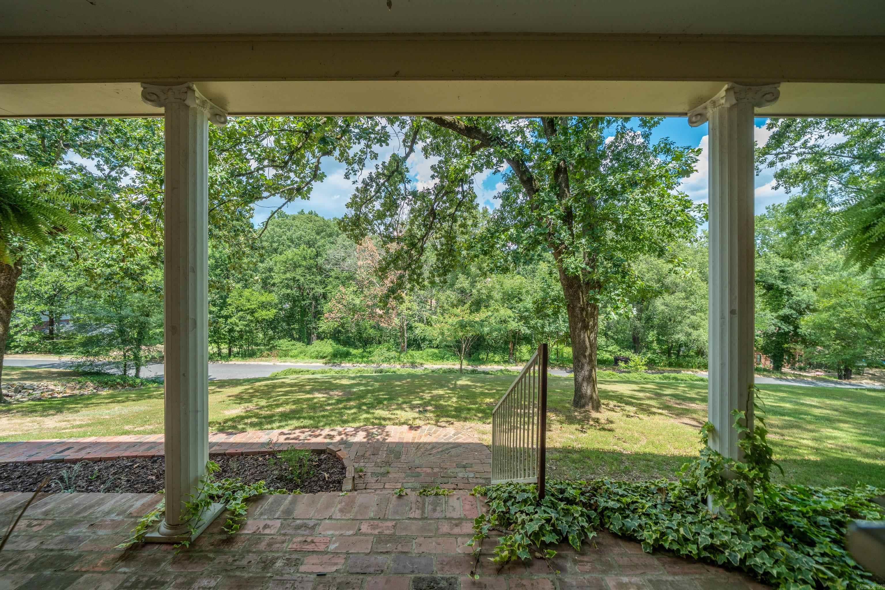112 Leigh Circle