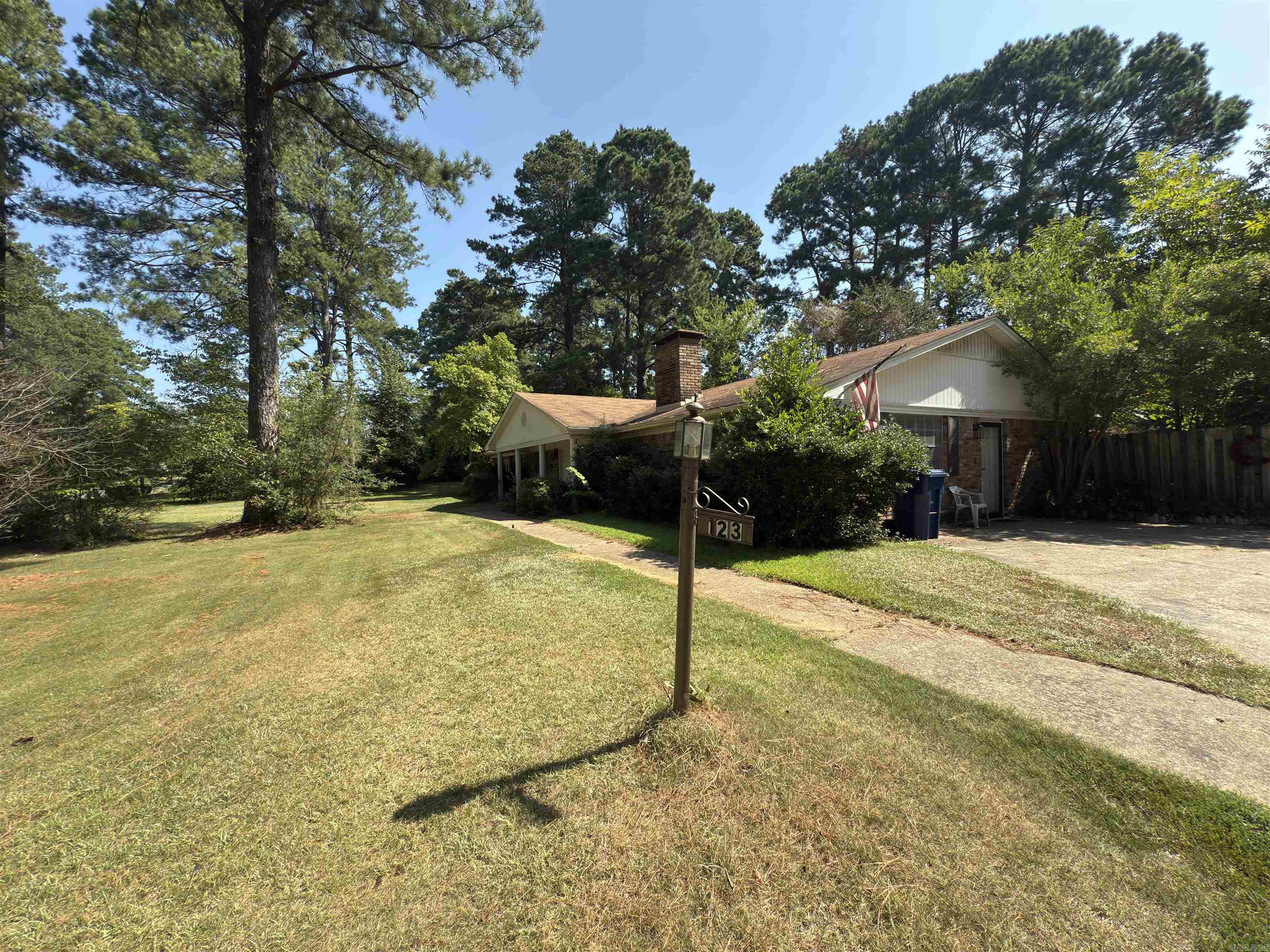 123 Berg Avenue