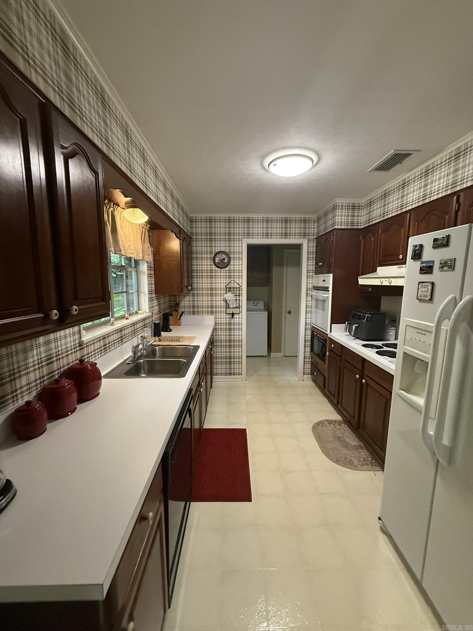 123 Berg Avenue