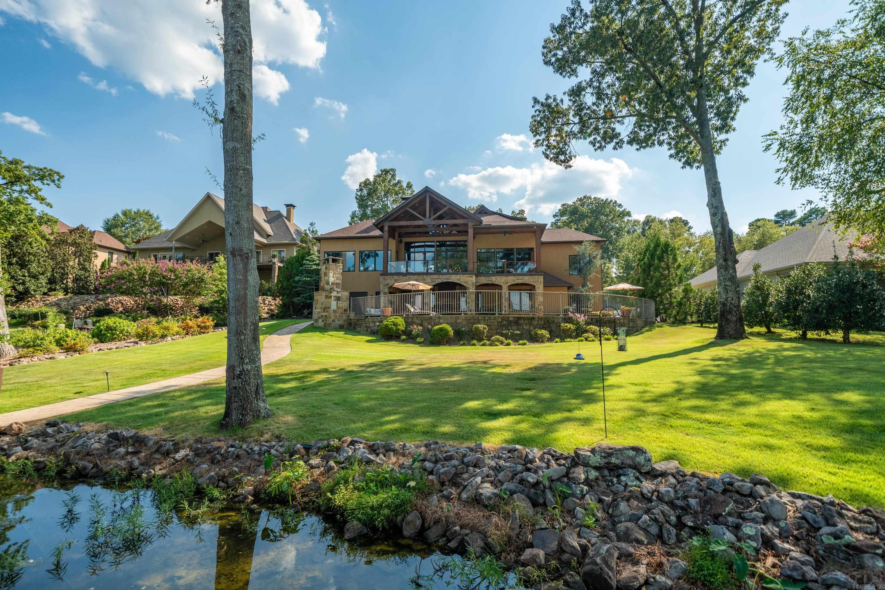 225 Water Oak Circle