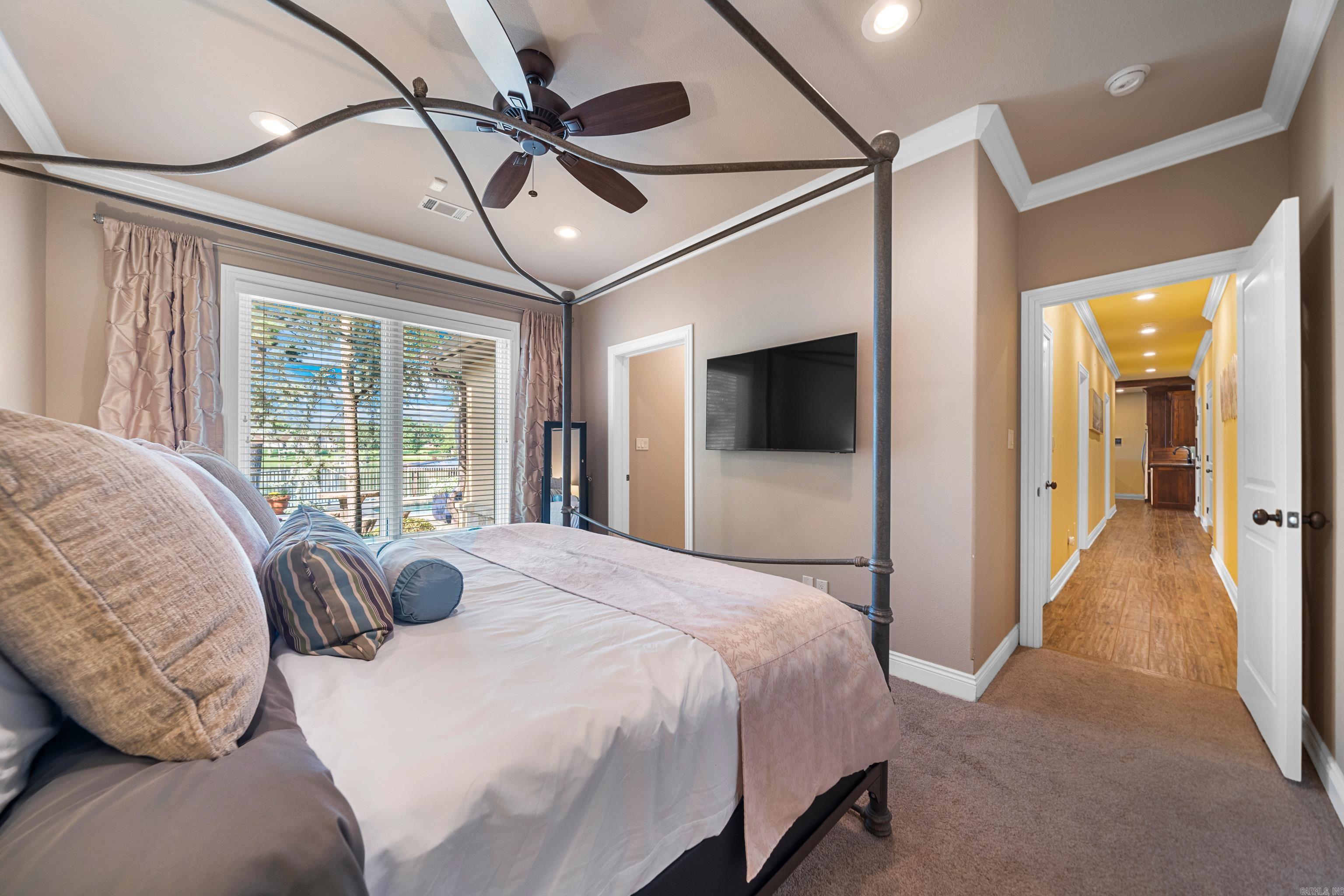 225 Water Oak Circle