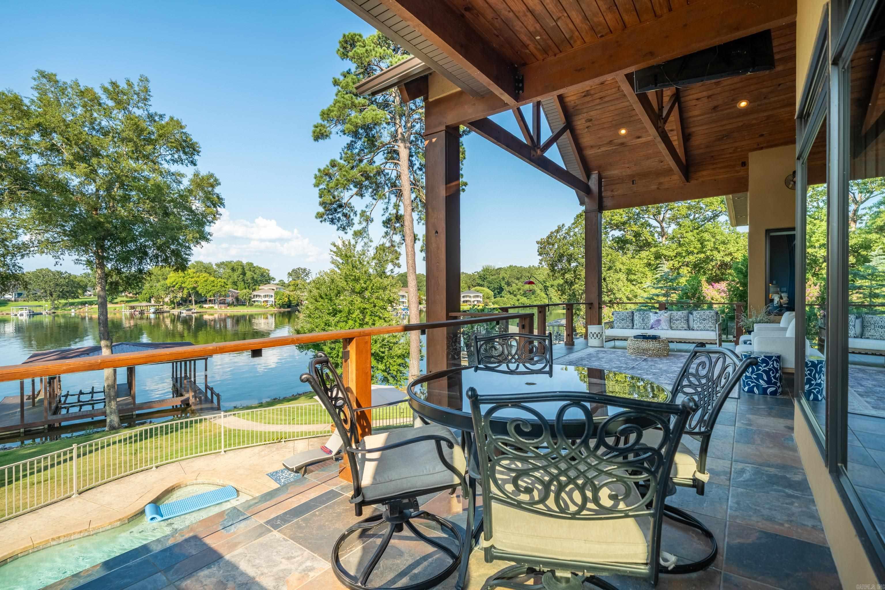 225 Water Oak Circle