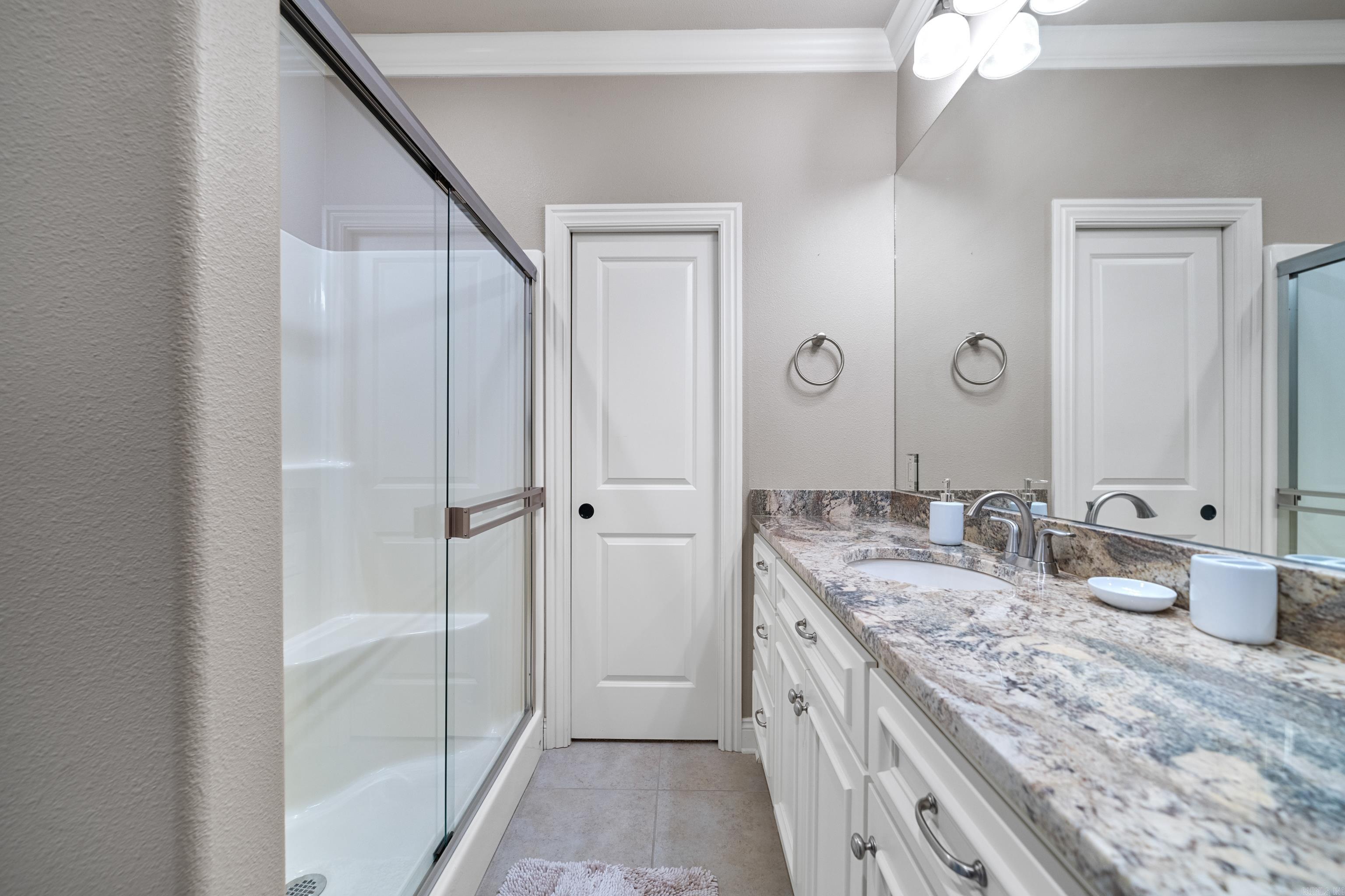 225 Water Oak Circle