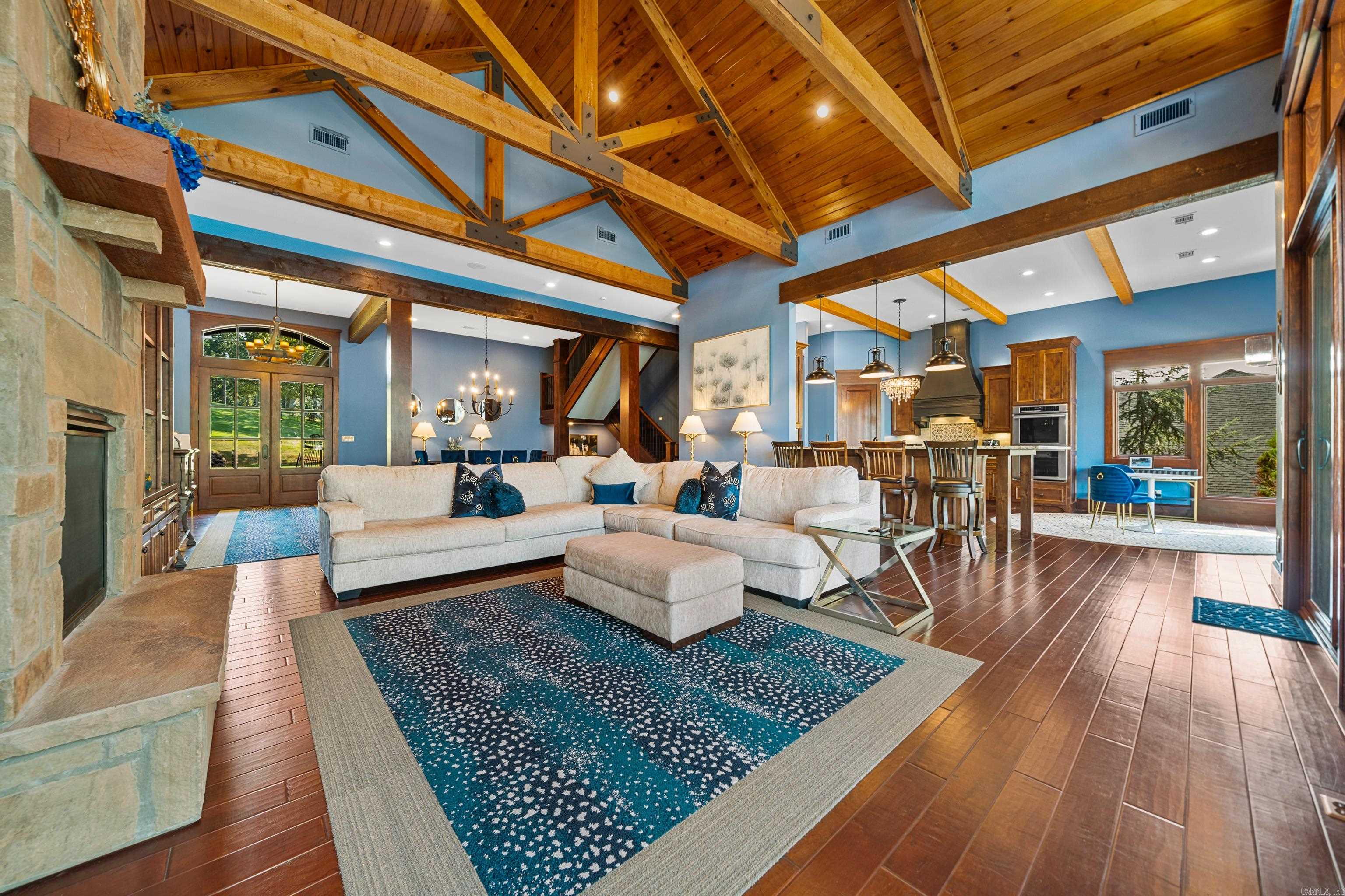 225 Water Oak Circle