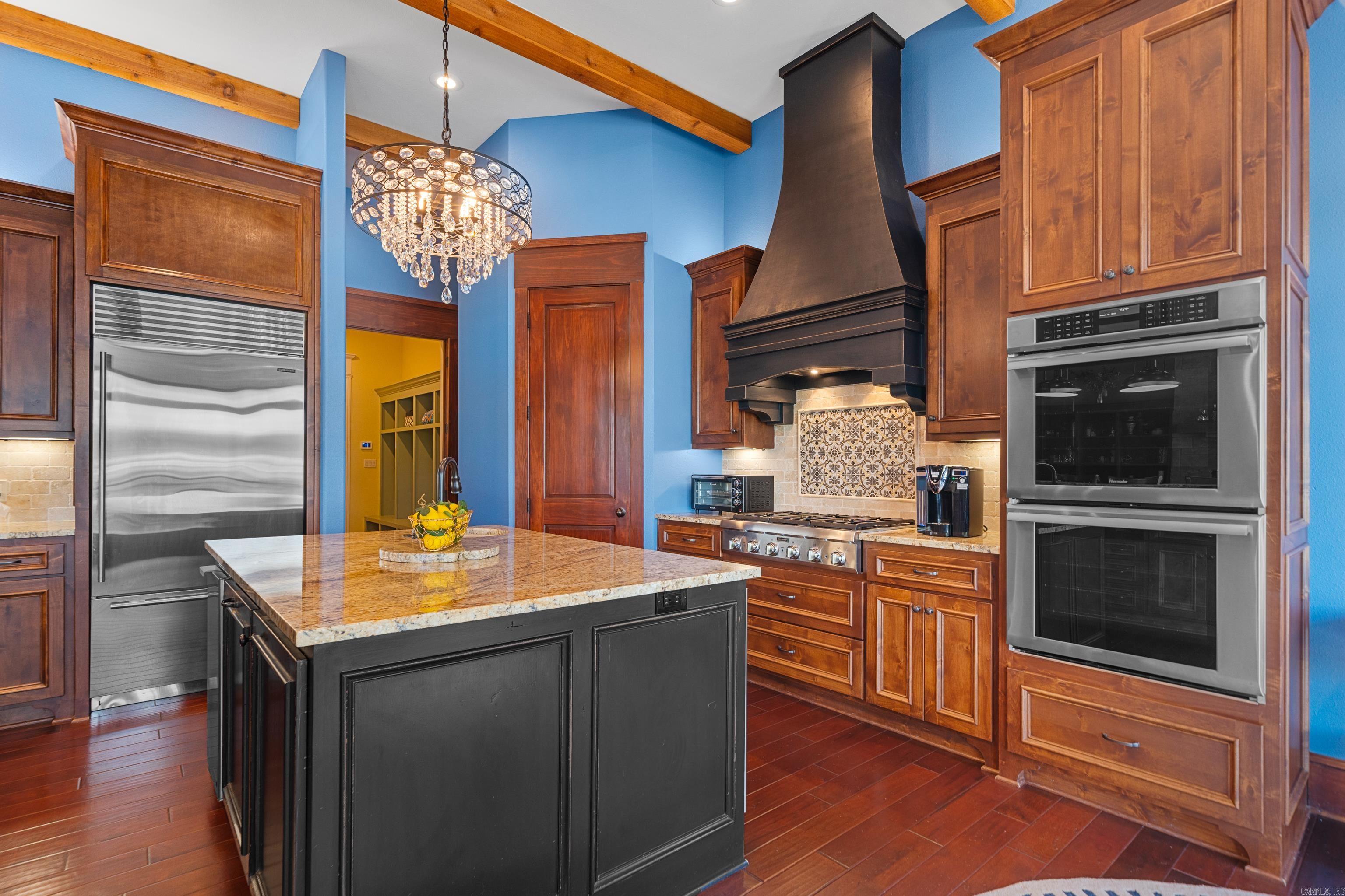 225 Water Oak Circle