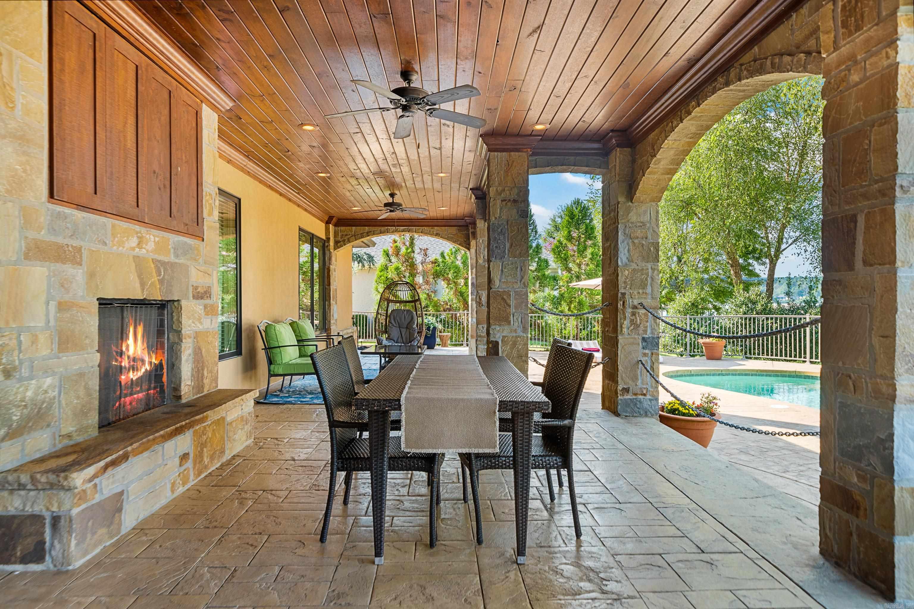 225 Water Oak Circle